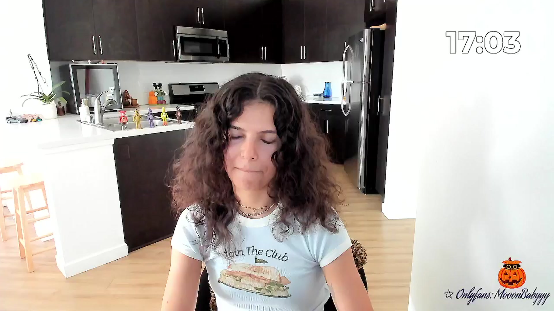 Gallery image thumbnail from litty's myfreecams stream on, 10/09/2025, 24:15 image 14 of 20