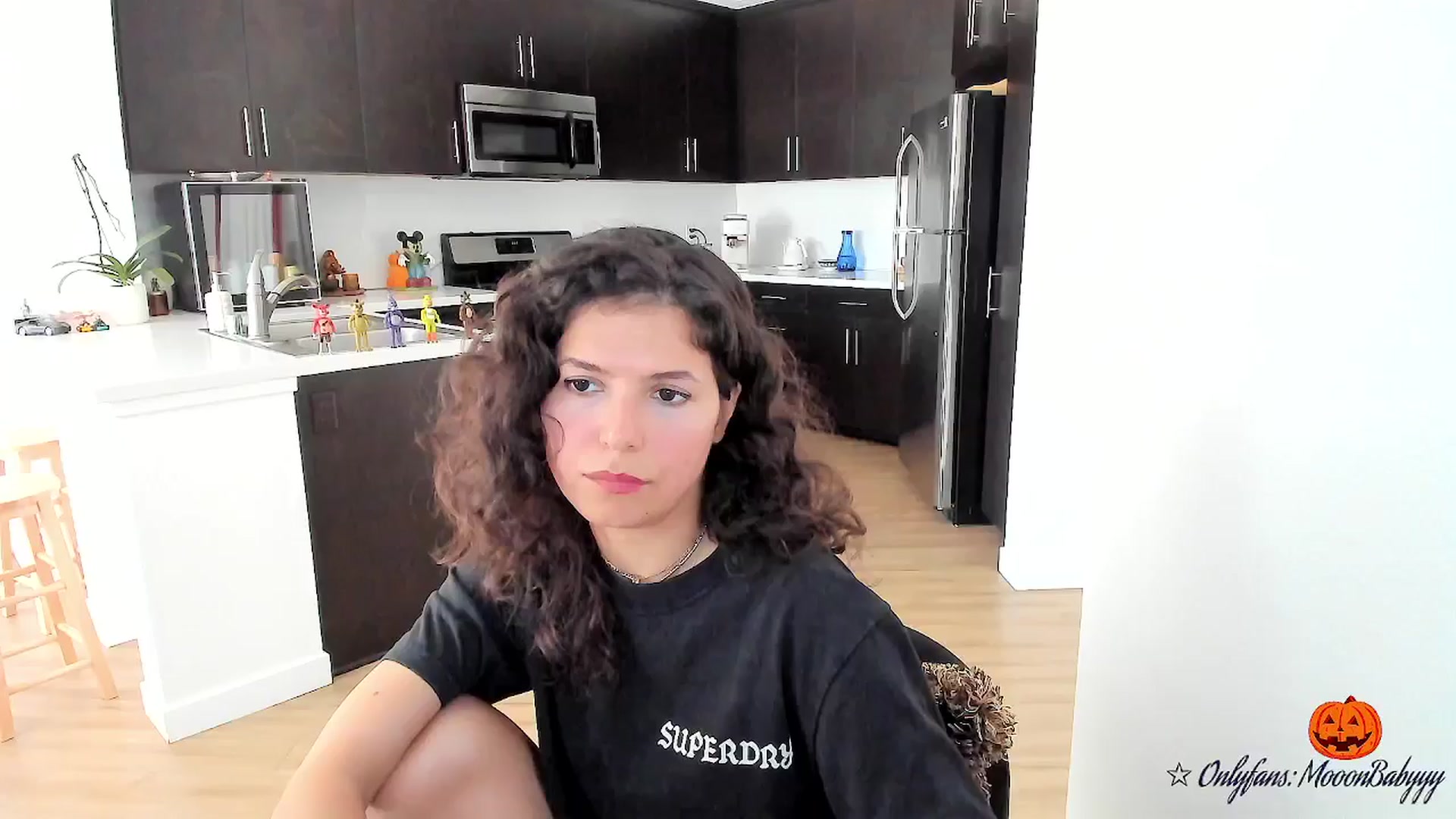 Gallery image thumbnail from litty's myfreecams stream on, 10/10/2025, 24:05 image 13 of 20