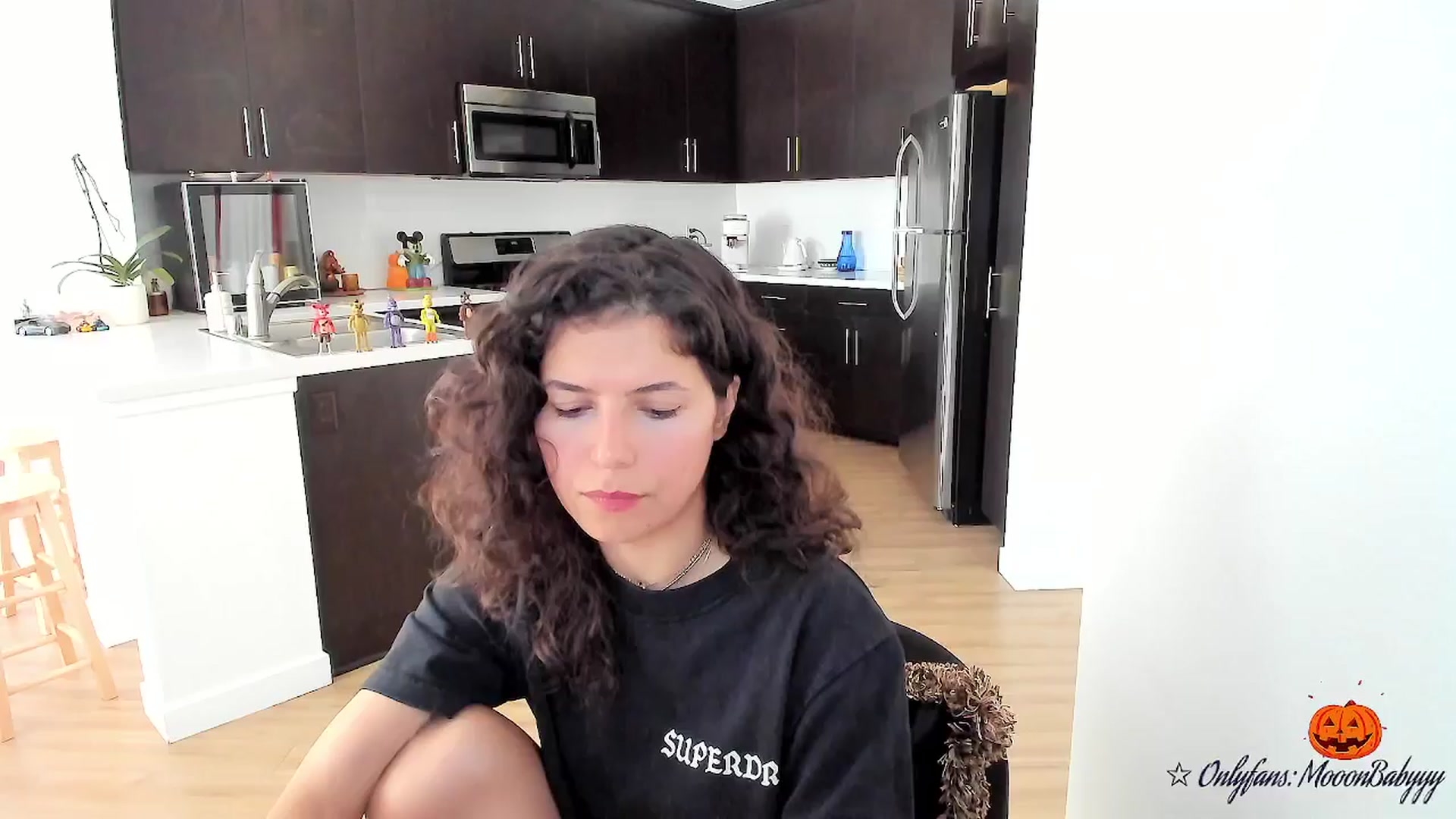 Gallery image thumbnail from litty's myfreecams stream on, 10/10/2025, 24:05 image 15 of 20