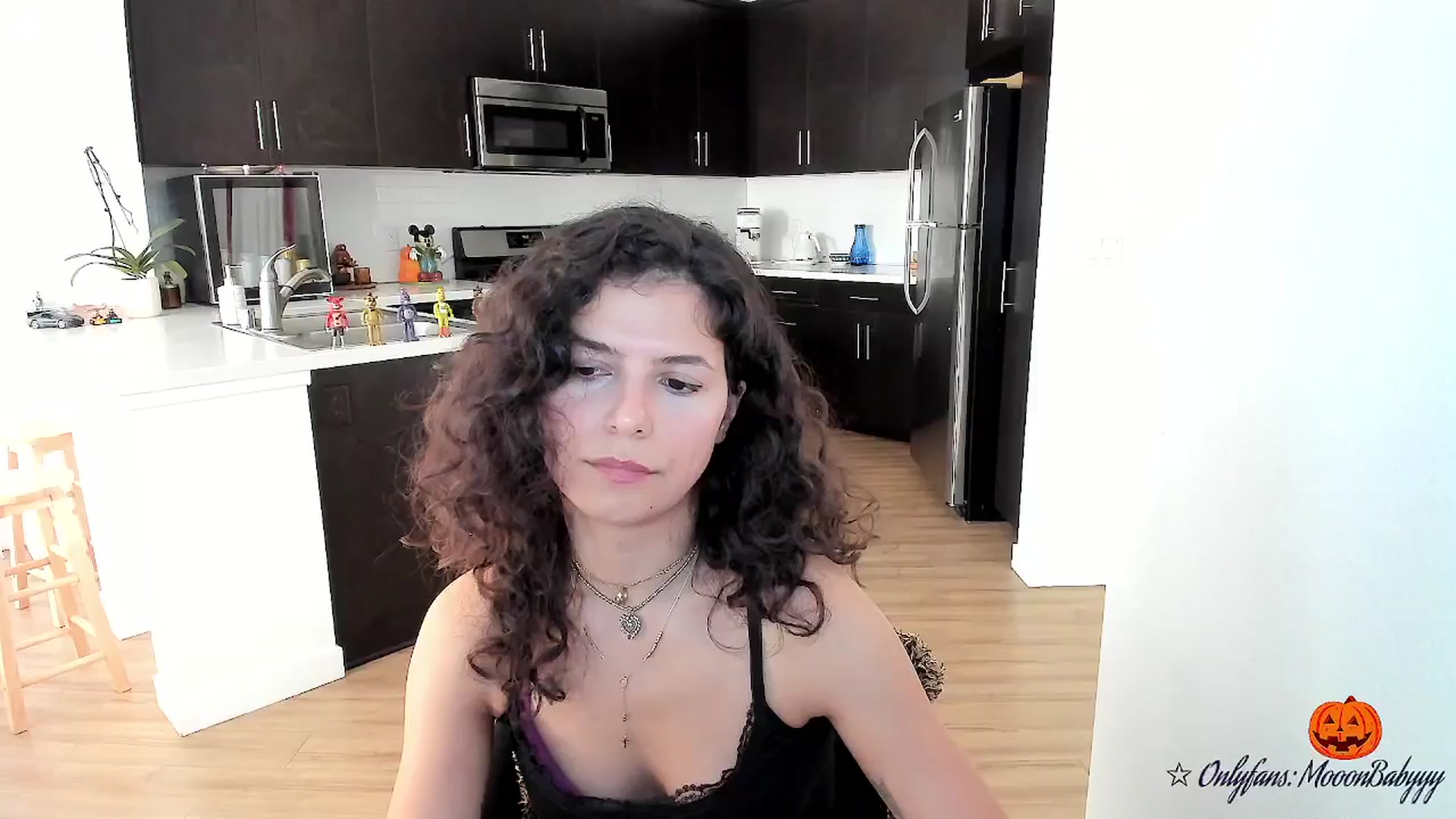 Gallery image thumbnail from litty's myfreecams stream on, 10/10/2025, 01:21 image 11 of 20
