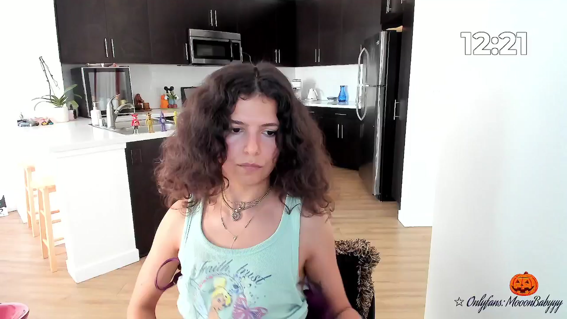 Gallery image thumbnail from litty's myfreecams stream on, 10/10/2025, 23:54 image 10 of 20