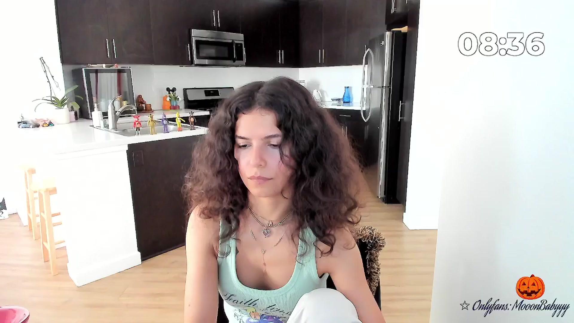 Gallery image thumbnail from litty's myfreecams stream on, 10/10/2025, 23:54 image 13 of 20