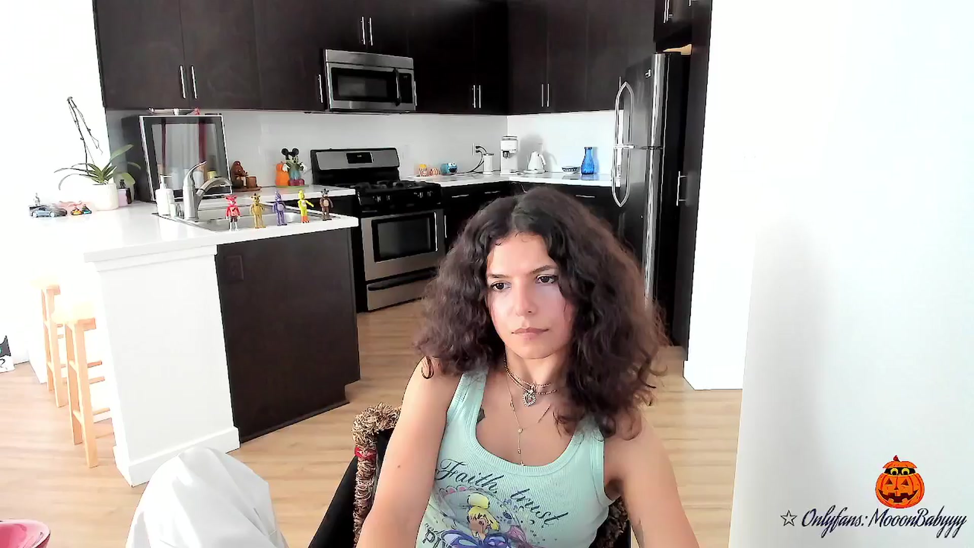 Gallery image thumbnail from litty's myfreecams stream on, 10/10/2025, 23:54 image 1 of 20