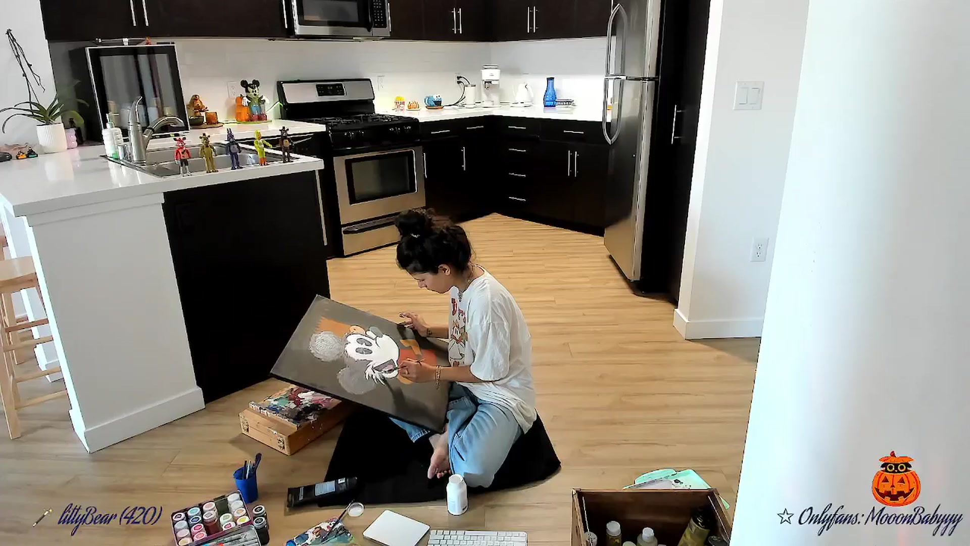 Gallery image thumbnail from litty's myfreecams stream on, 10/11/2025, 22:57 image 12 of 20