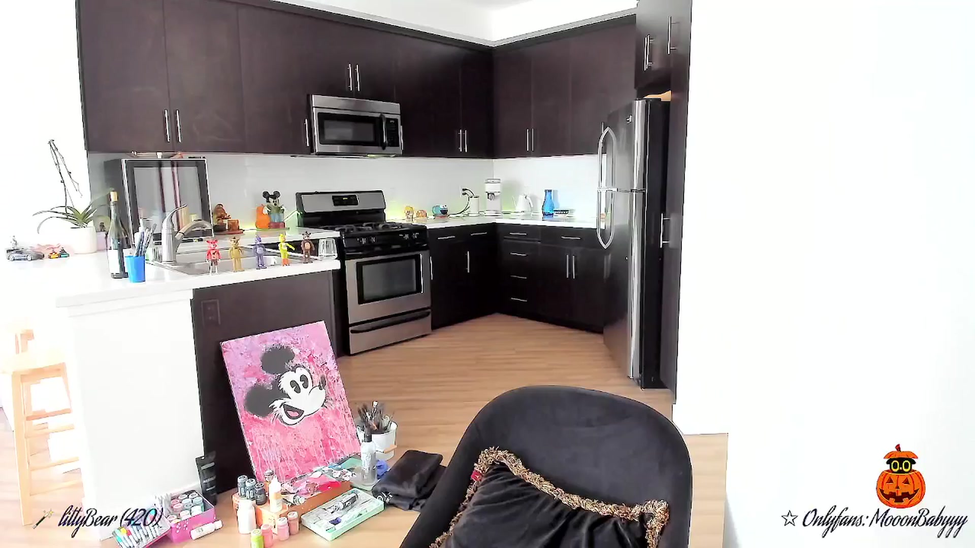Gallery image thumbnail from litty's myfreecams stream on, 10/11/2025, 23:39 image 19 of 20