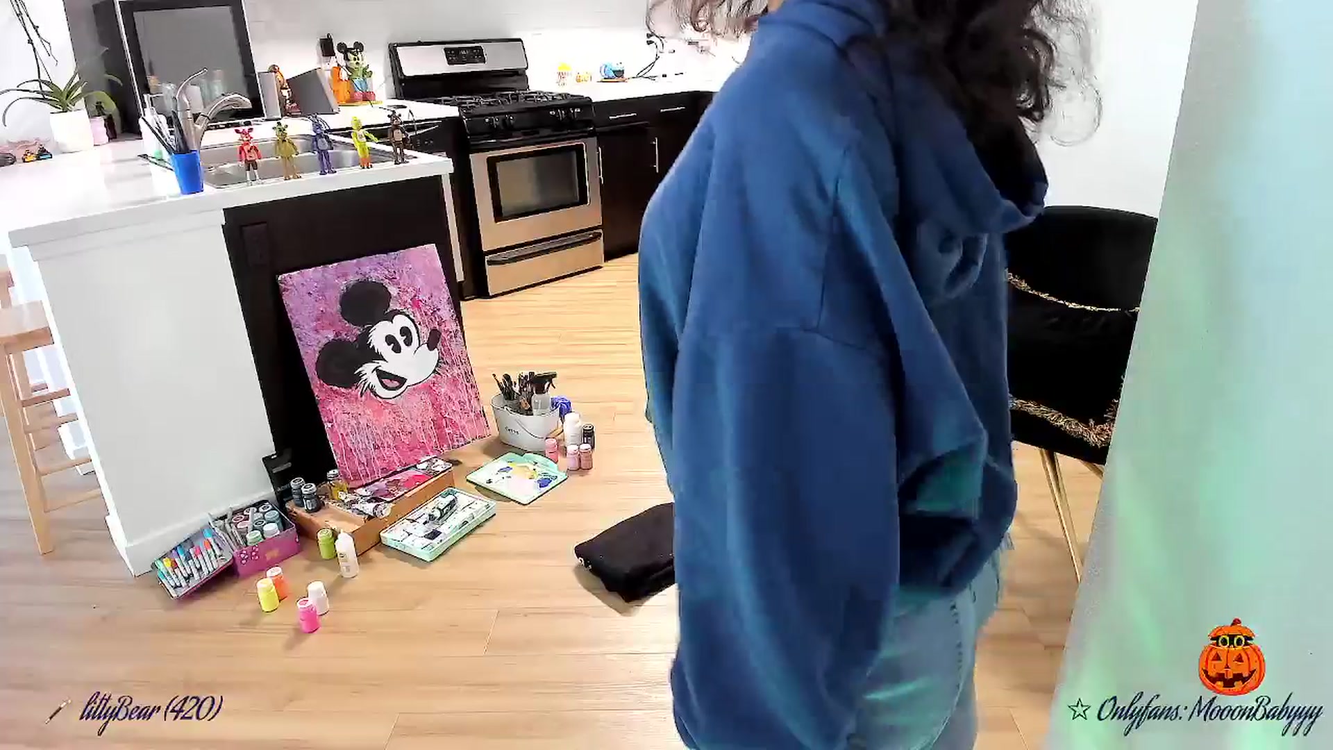 Gallery image thumbnail from litty's myfreecams stream on, 10/12/2025, 22:49 image 10 of 20