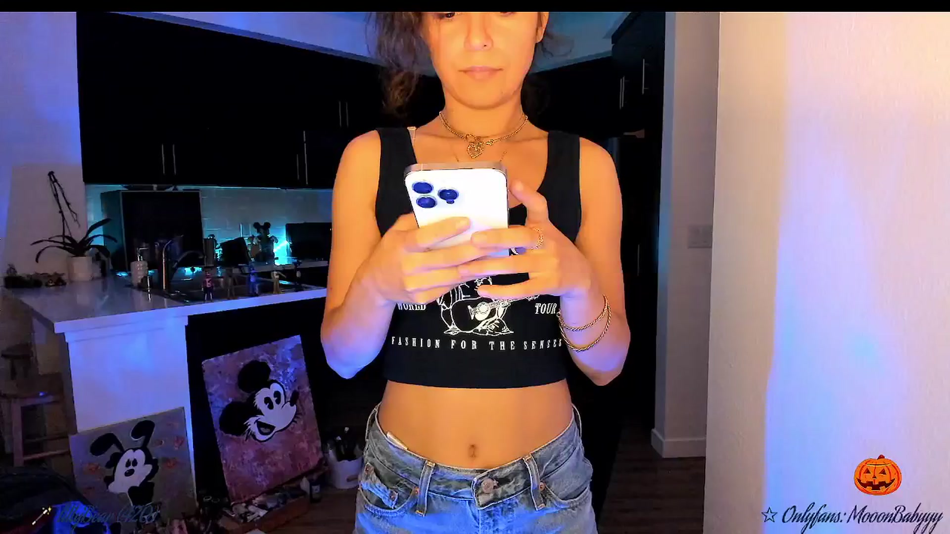 Gallery image thumbnail from litty's myfreecams stream on, 10/13/2025, 02:33 image 3 of 20