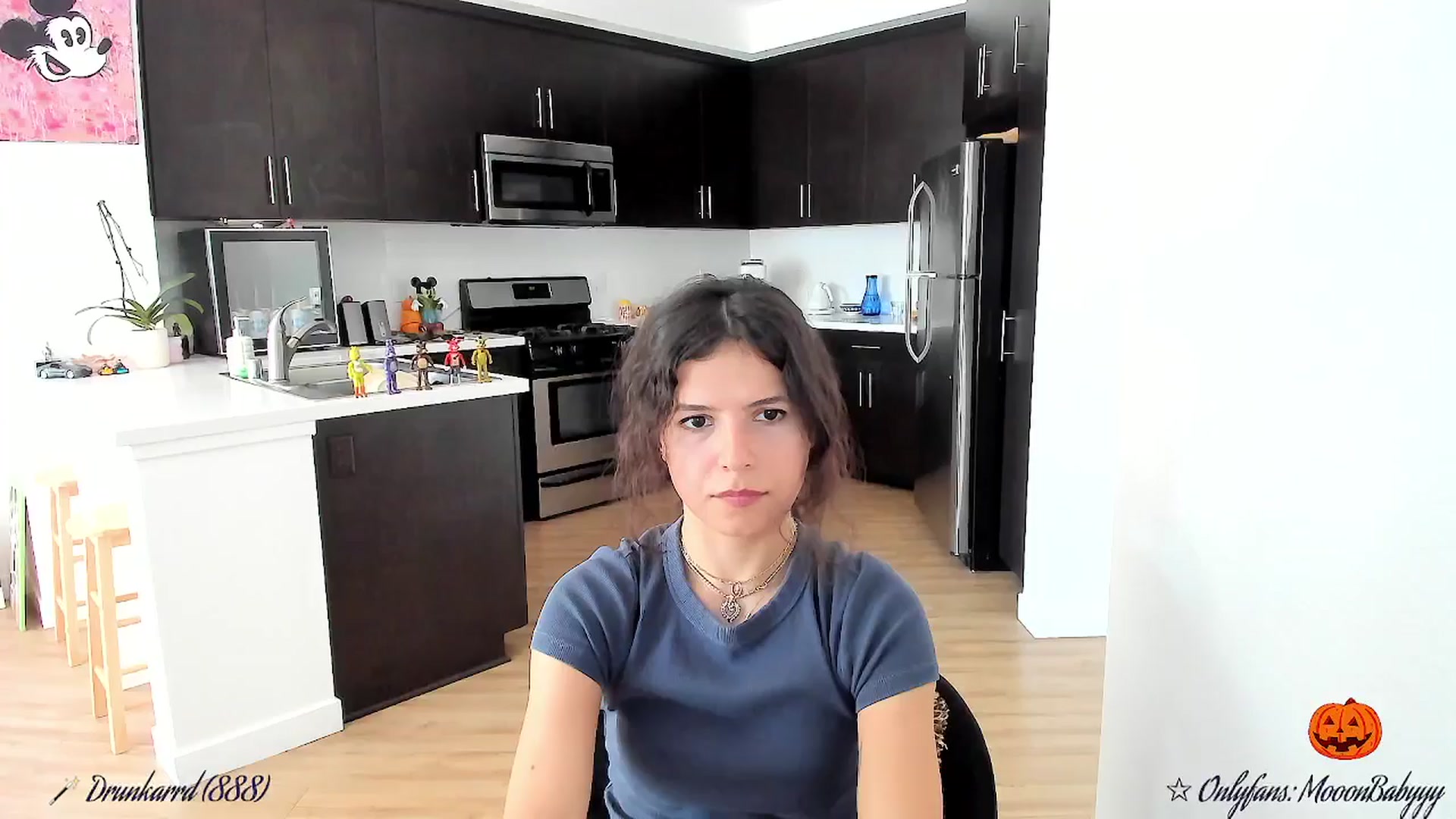 Gallery image thumbnail from litty's myfreecams stream on, 10/18/2025, 24:06 image 6 of 20