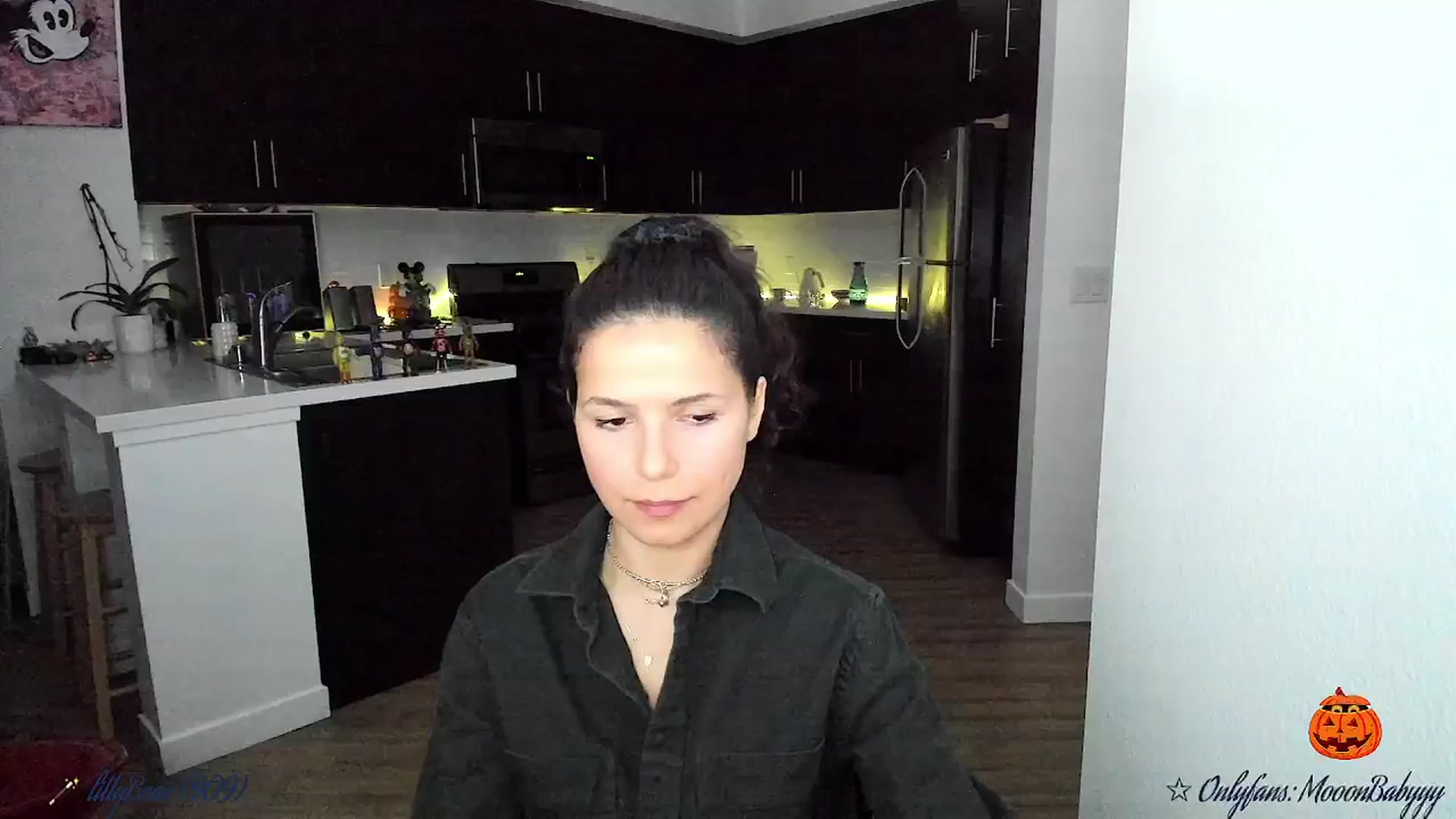 Gallery image thumbnail from litty's myfreecams stream on, 10/18/2025, 04:49 image 11 of 20