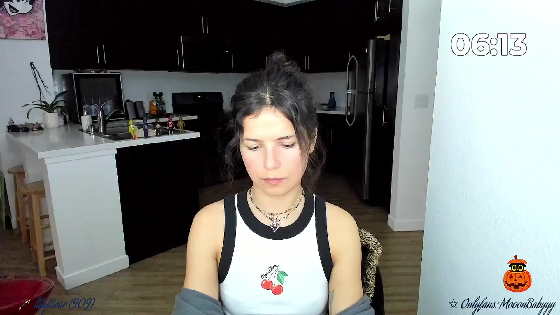Gallery image thumbnail from litty's myfreecams stream on, 10/18/2025, 04:49 image 6 of 20