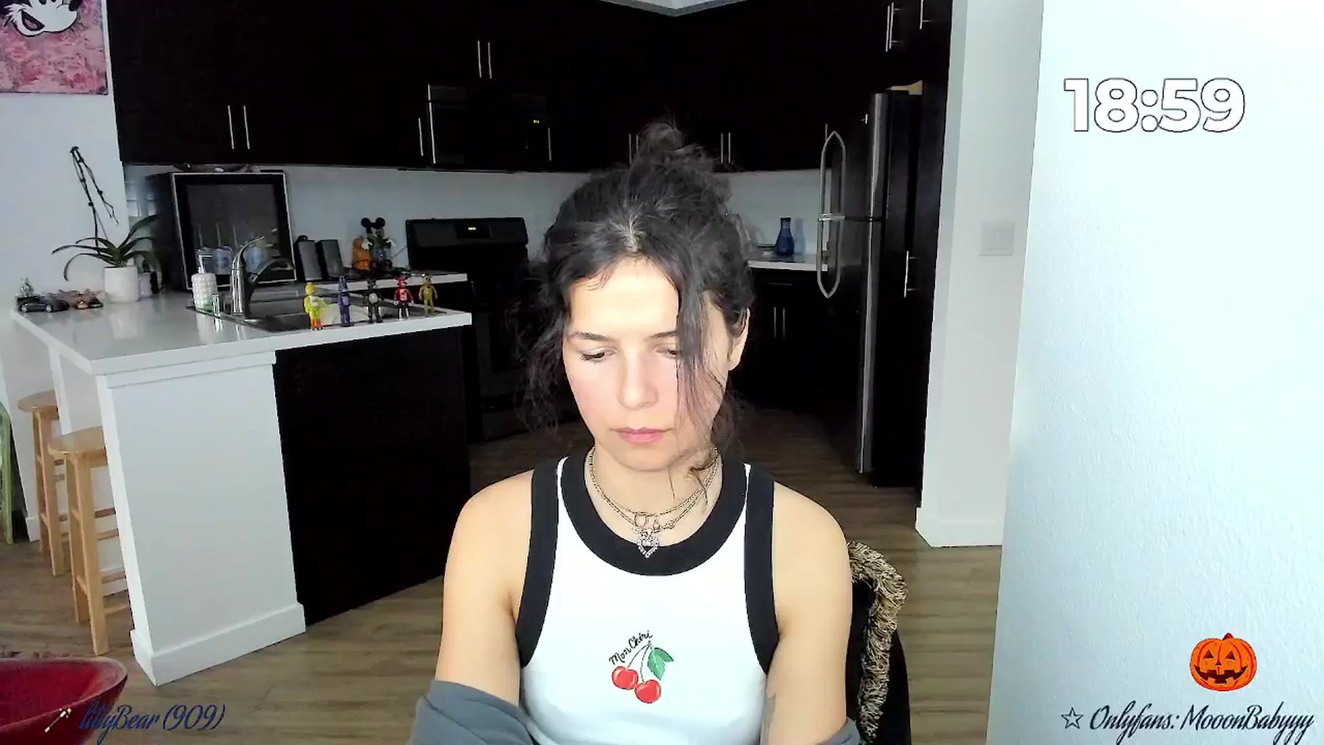 Gallery image thumbnail from litty's myfreecams stream on, 10/18/2025, 04:49 image 5 of 20
