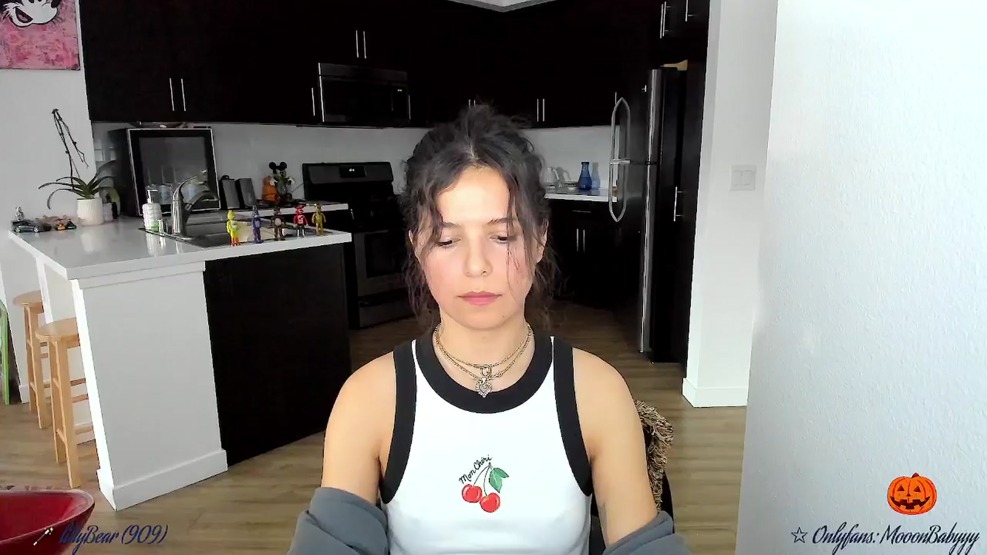 Gallery image thumbnail from litty's myfreecams stream on, 10/18/2025, 04:49 image 4 of 20