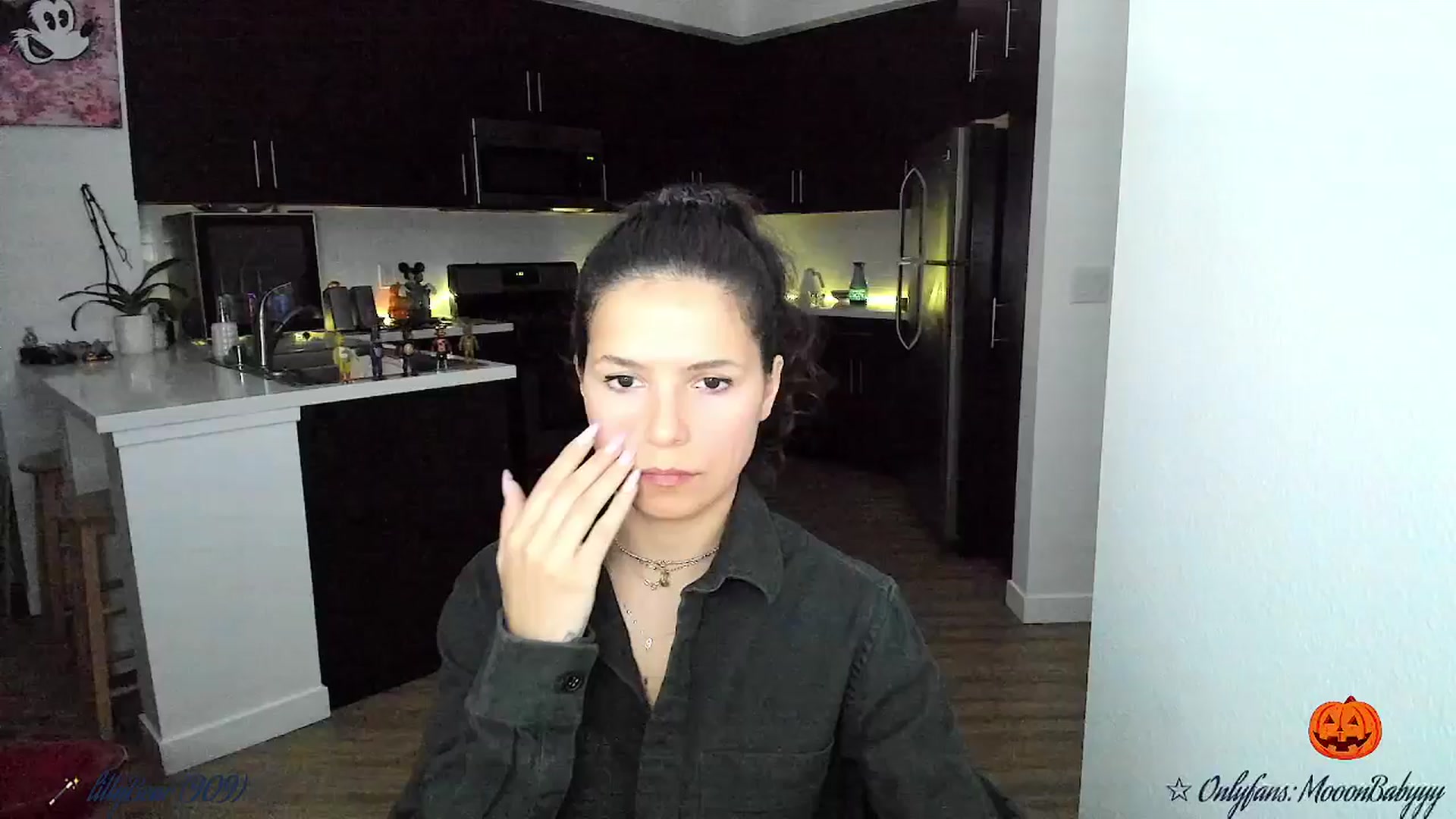 Gallery image thumbnail from litty's myfreecams stream on, 10/18/2025, 04:49 image 10 of 20