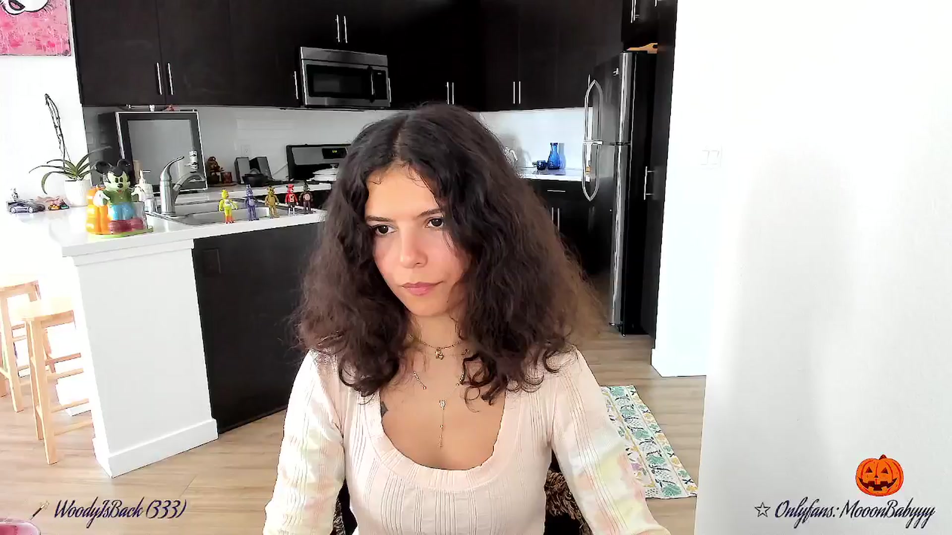 Gallery image thumbnail from litty's myfreecams stream on, 10/24/2025, 23:31 image 9 of 20