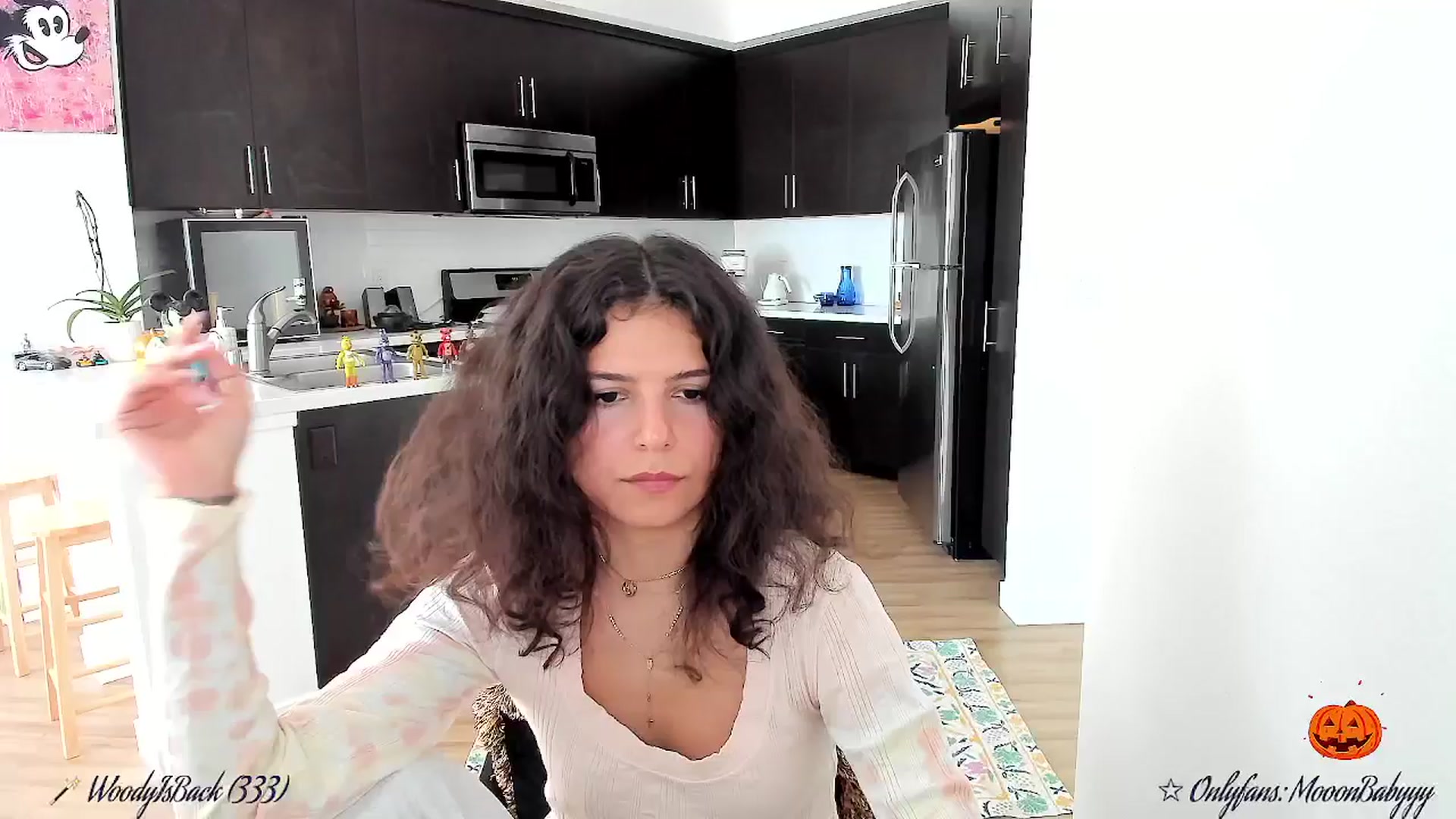 Gallery image thumbnail from litty's myfreecams stream on, 10/24/2025, 23:31 image 12 of 20