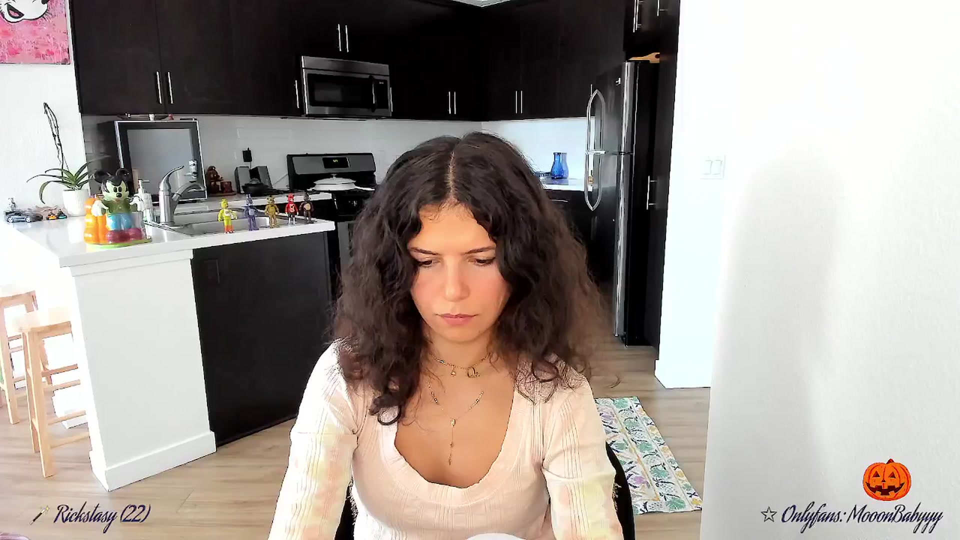 Gallery image thumbnail from litty's myfreecams stream on, 10/24/2025, 23:31 image 5 of 20
