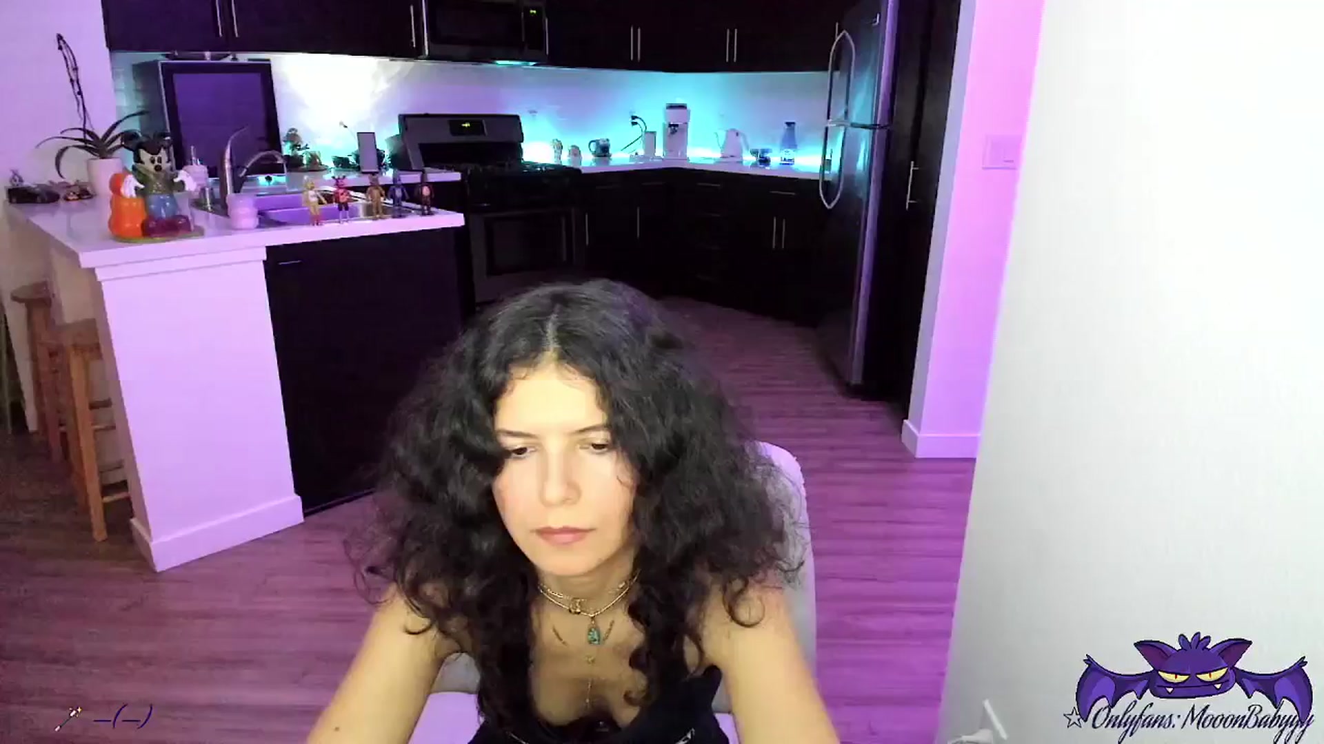Gallery image thumbnail from litty's myfreecams stream on, 10/27/2025, 03:46 image 4 of 20