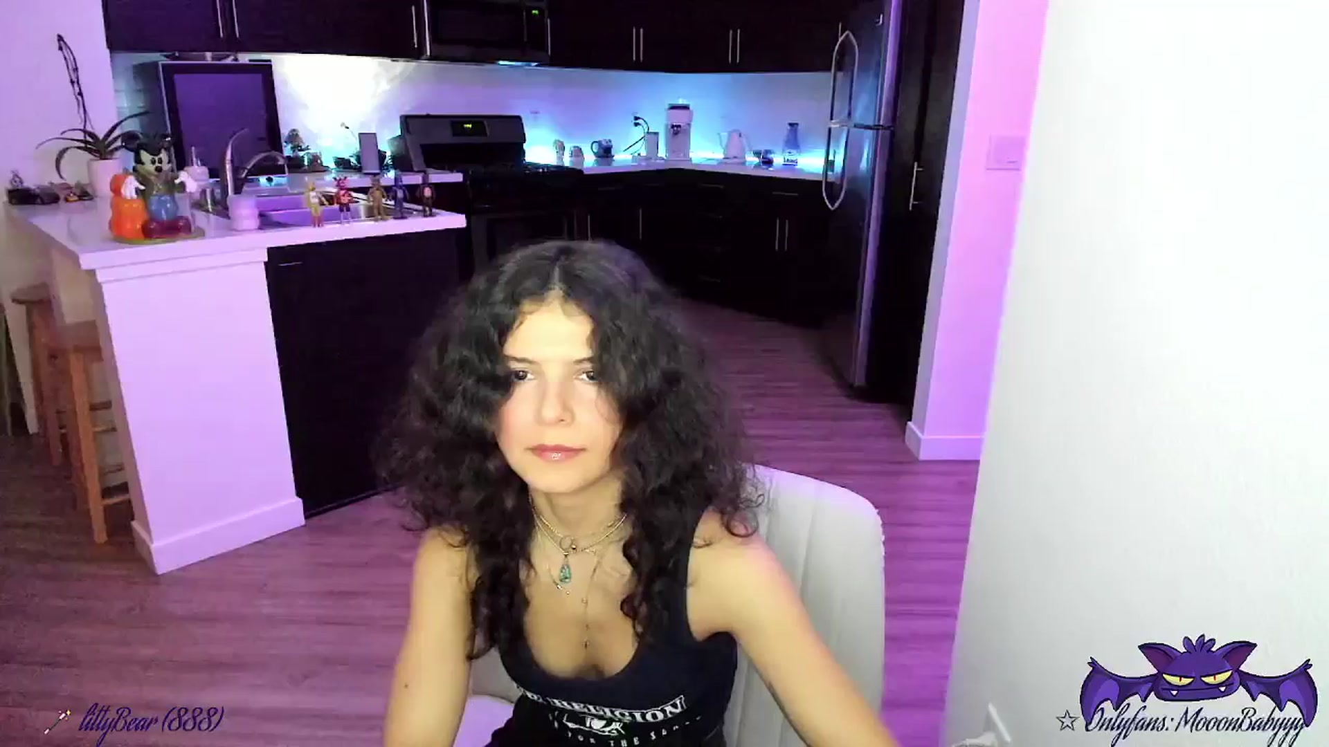 Gallery image thumbnail from litty's myfreecams stream on, 10/27/2025, 03:46 image 7 of 20