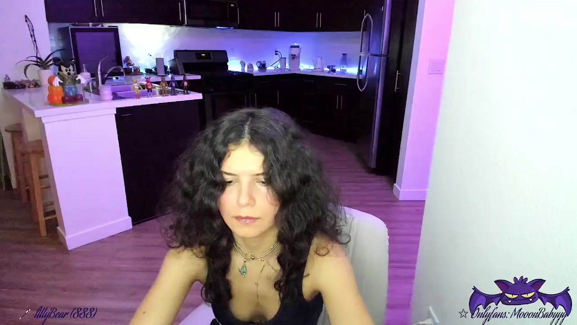 Gallery image thumbnail from litty's myfreecams stream on, 10/27/2025, 03:46 image 6 of 20