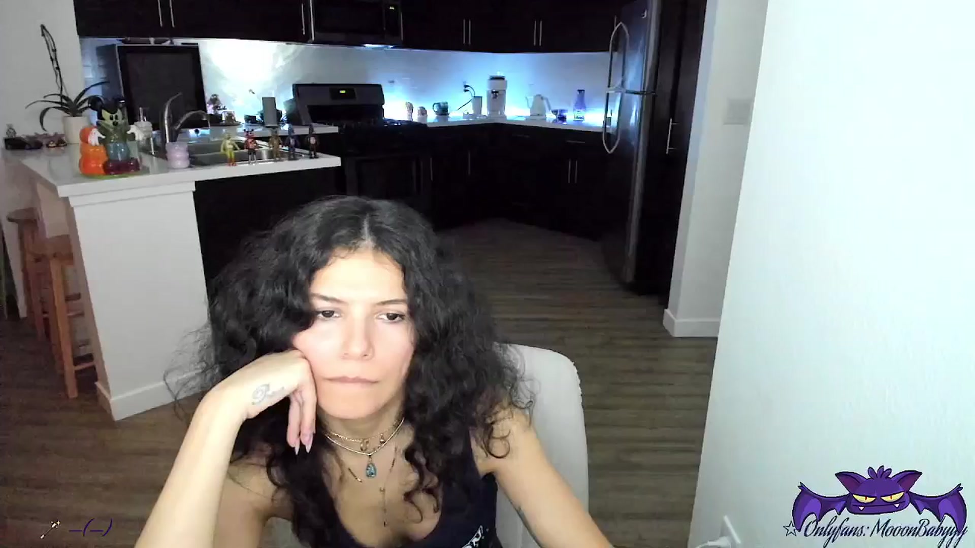 Gallery image thumbnail from litty's myfreecams stream on, 10/27/2025, 03:46 image 3 of 20