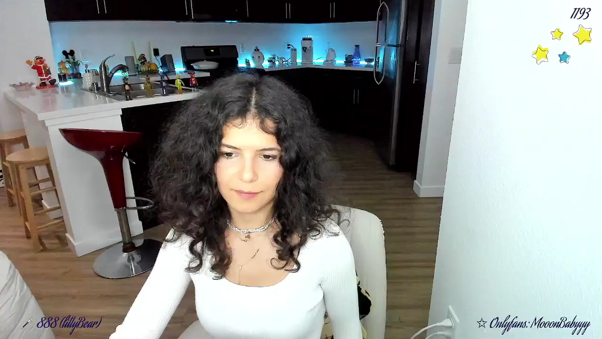 Gallery image thumbnail from litty's myfreecams stream on, 11/16/2025, 04:47 image 3 of 20