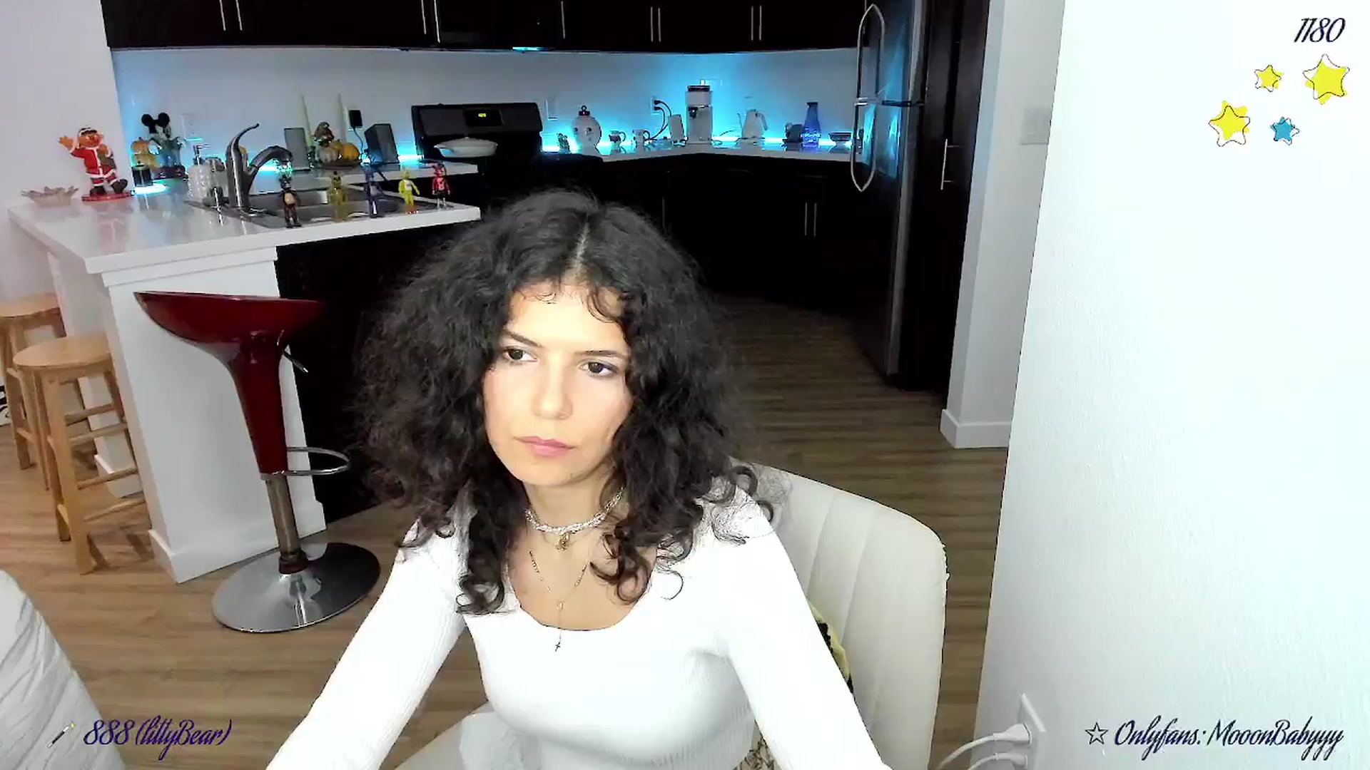 Gallery image thumbnail from litty's myfreecams stream on, 11/16/2025, 04:47 image 9 of 20