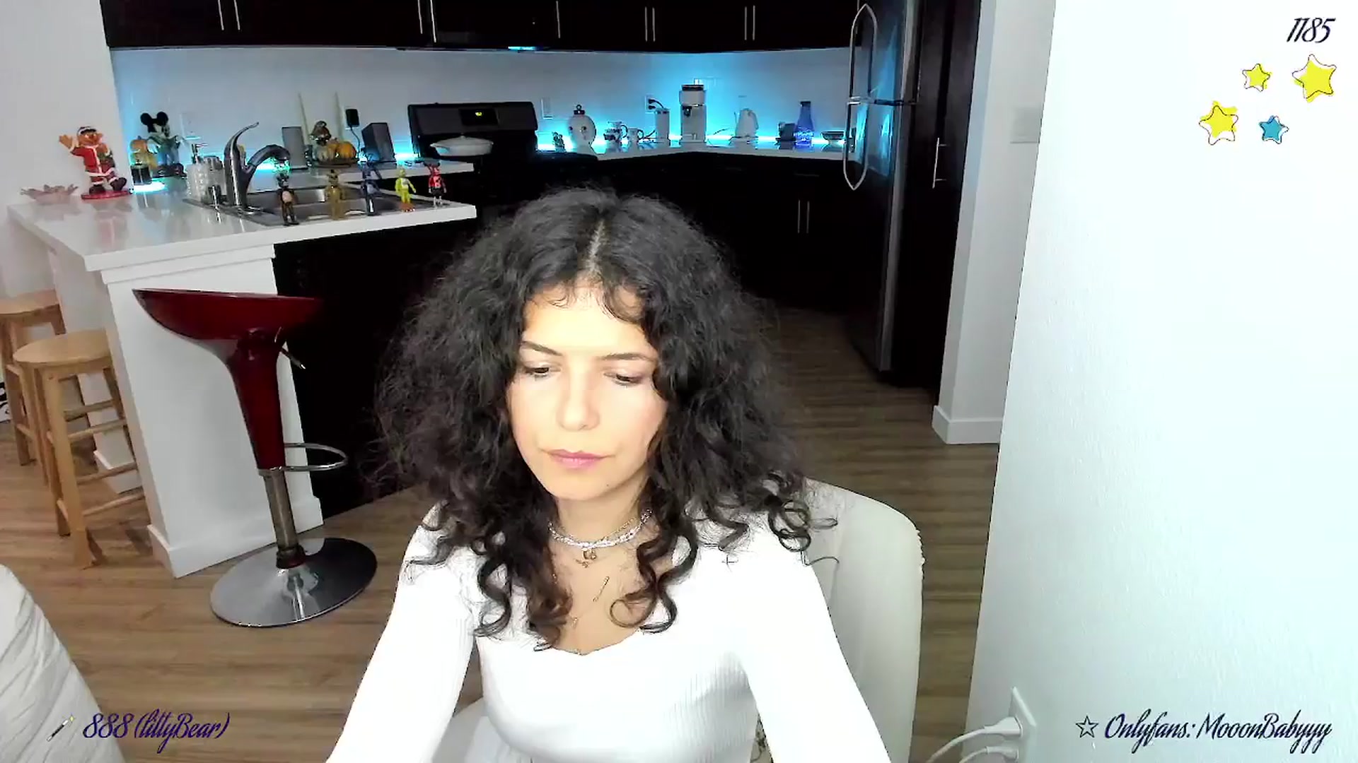Gallery image thumbnail from litty's myfreecams stream on, 11/16/2025, 04:47 image 5 of 20