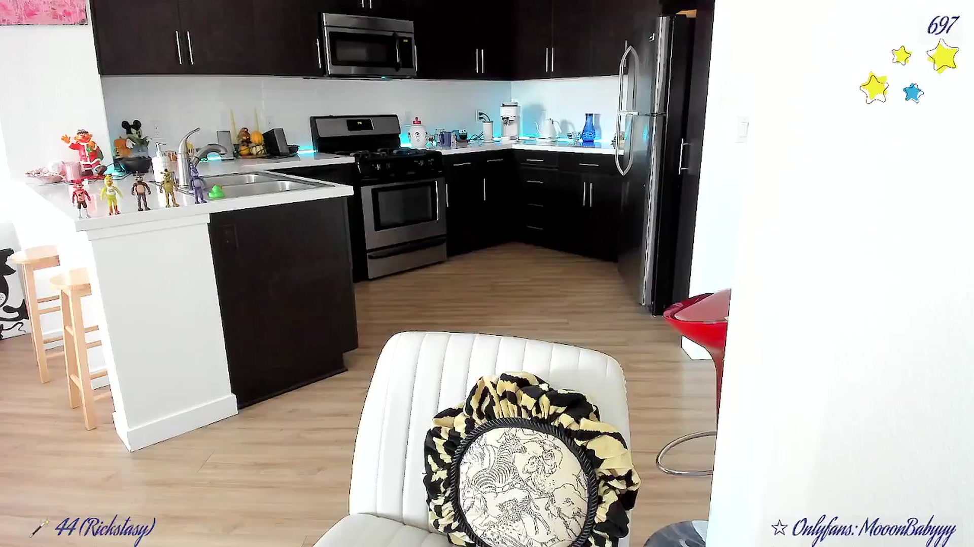 Gallery image thumbnail from litty's myfreecams stream on, 11/23/2025, 23:09 image 2 of 20