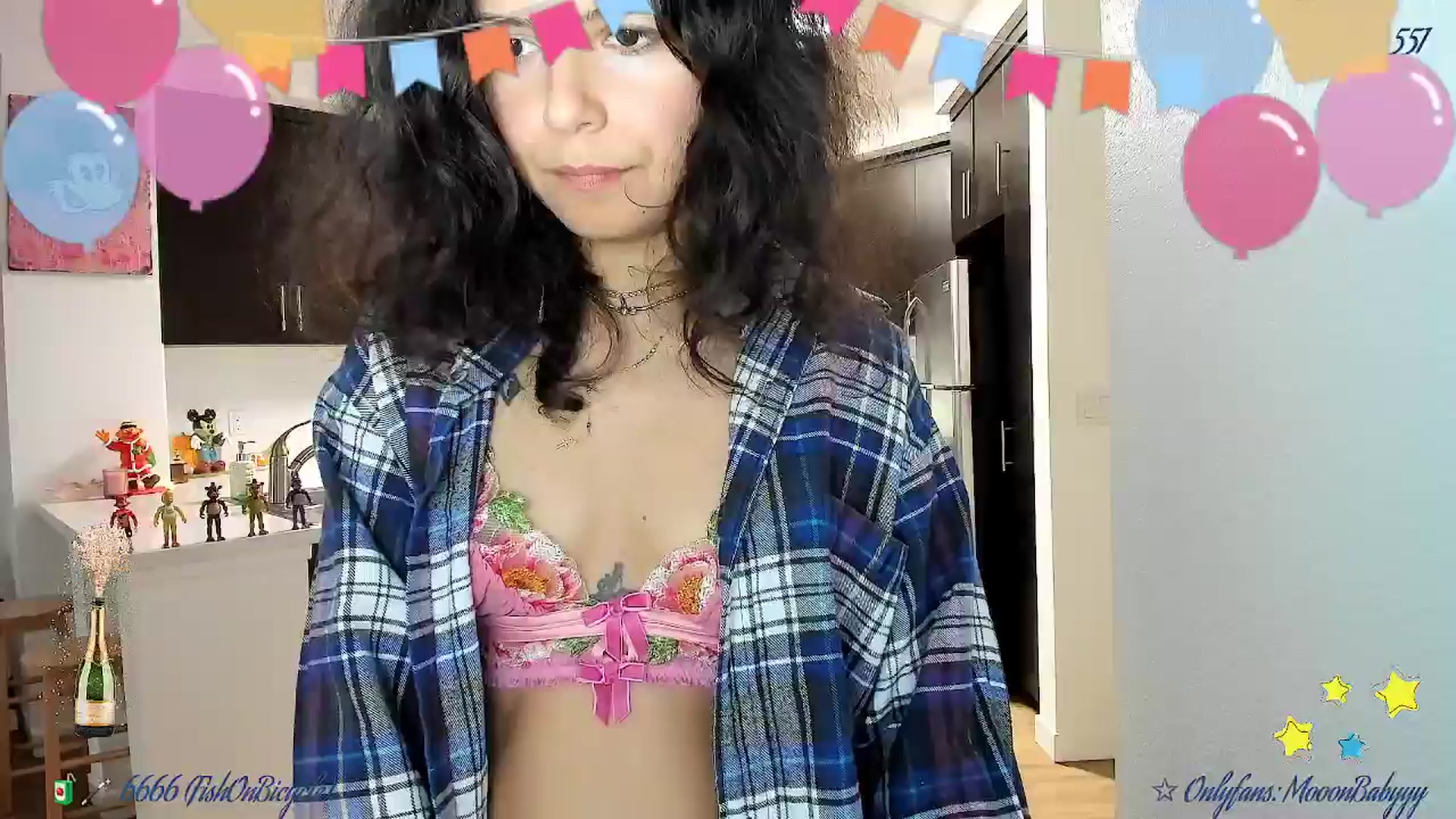 Gallery image thumbnail from litty's myfreecams stream on, 11/30/2025, 03:07 image 18 of 20