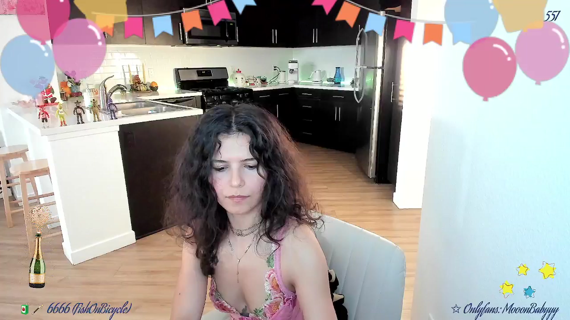 Gallery image thumbnail from litty's myfreecams stream on, 11/30/2025, 03:07 image 5 of 20