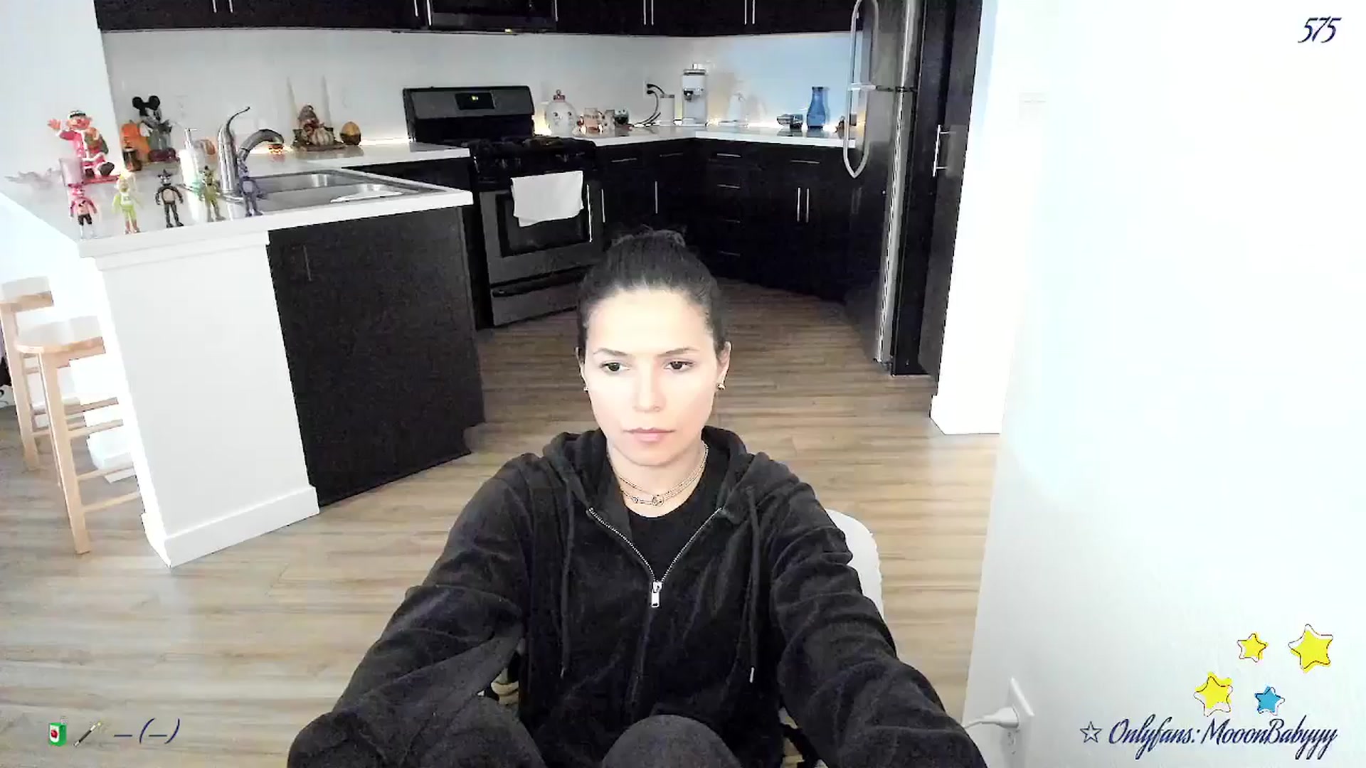 Gallery image thumbnail from litty's myfreecams stream on, 12/01/2025, 04:06 image 1 of 20