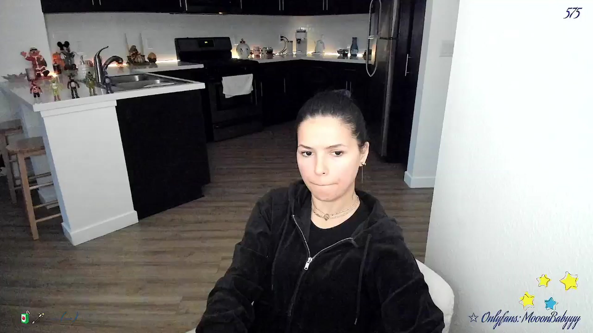 Gallery image thumbnail from litty's myfreecams stream on, 12/01/2025, 04:06 image 5 of 20