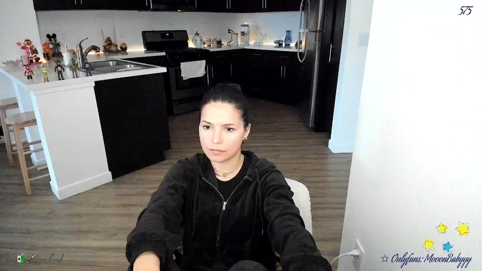 Gallery image thumbnail from litty's myfreecams stream on, 12/01/2025, 04:06 image 2 of 20