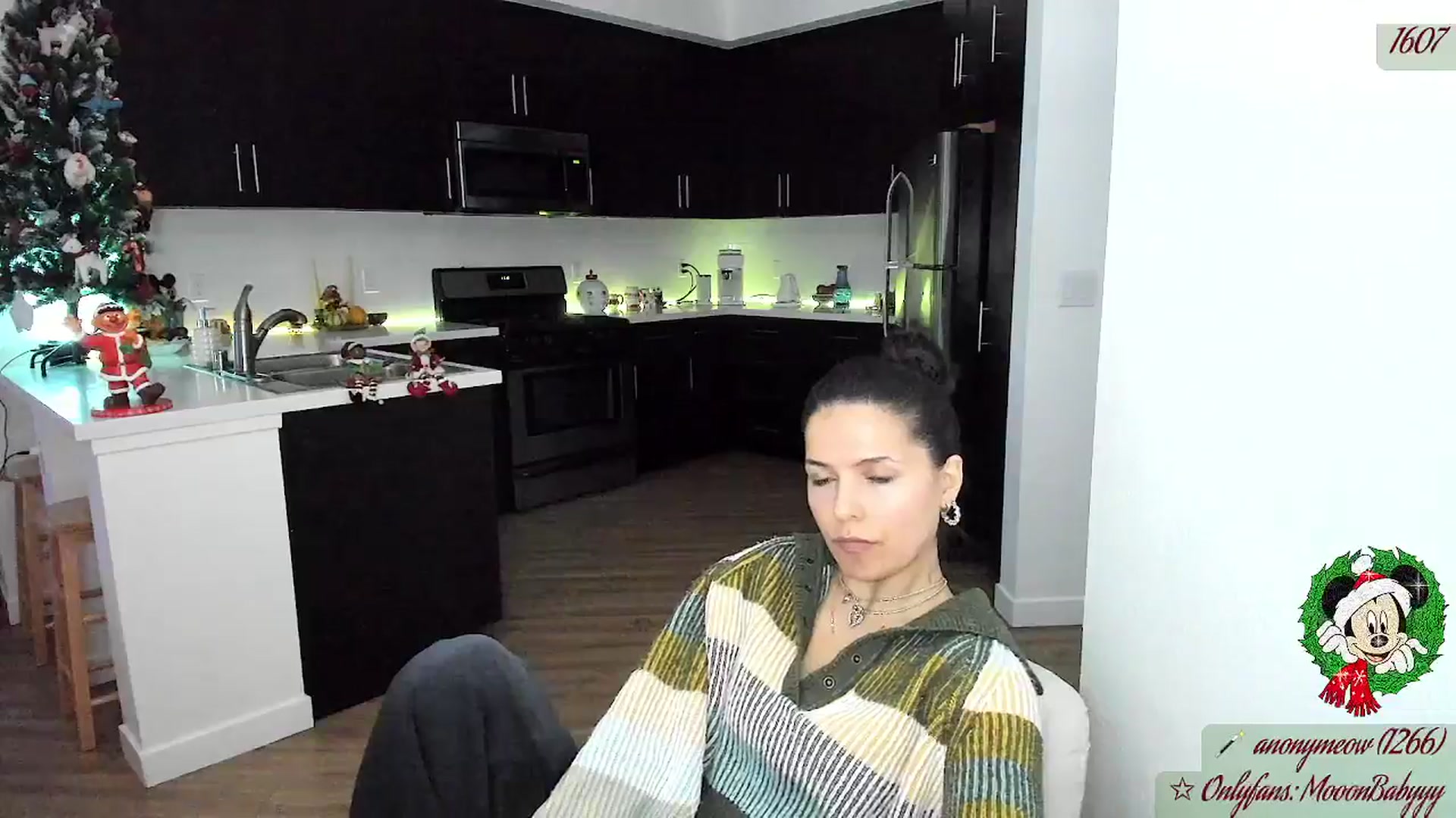 Gallery image thumbnail from litty's myfreecams stream on, 12/07/2025, 04:43 image 16 of 20