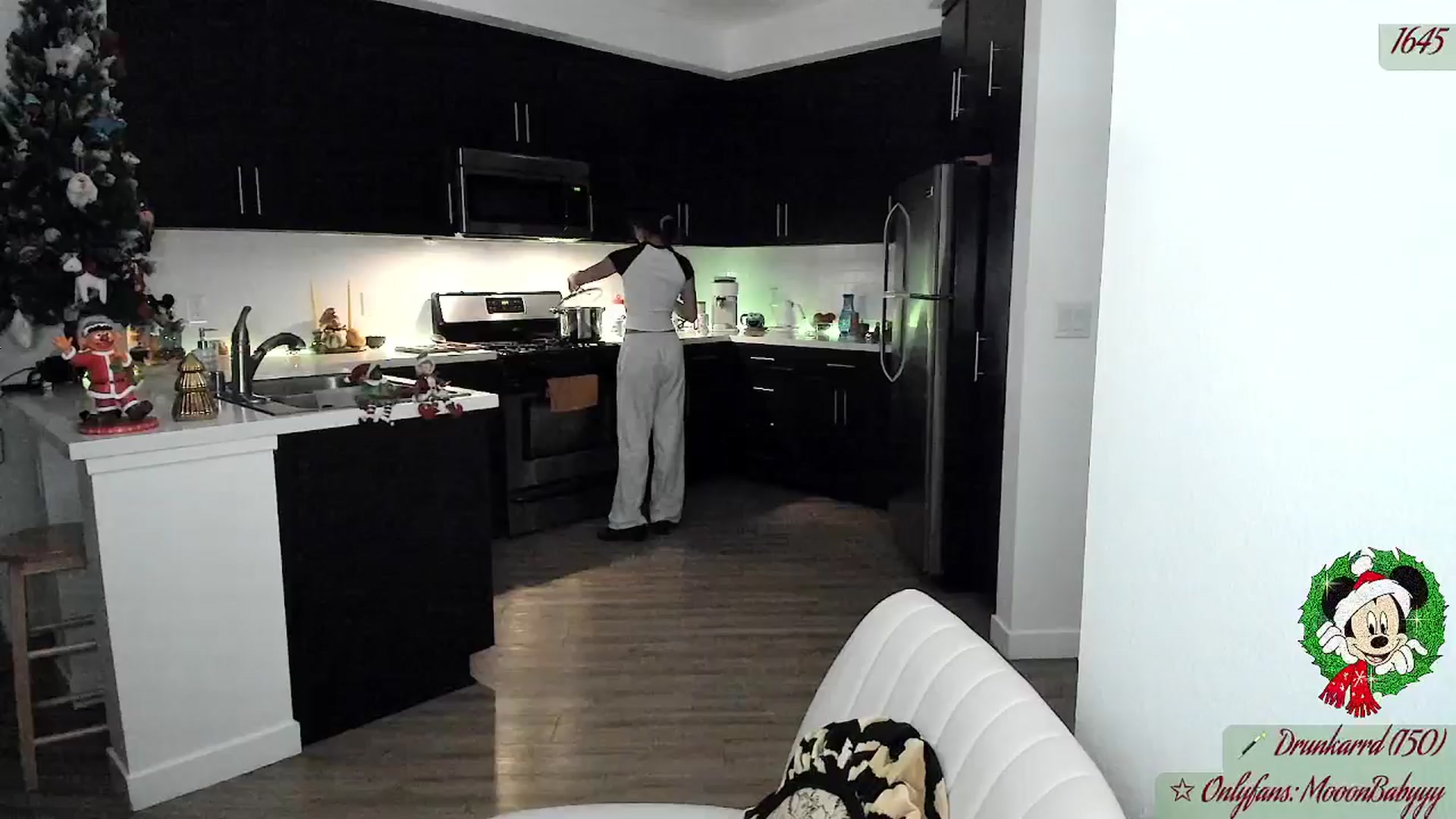 Gallery image thumbnail from litty's myfreecams stream on, 12/08/2025, 03:25 image 2 of 20
