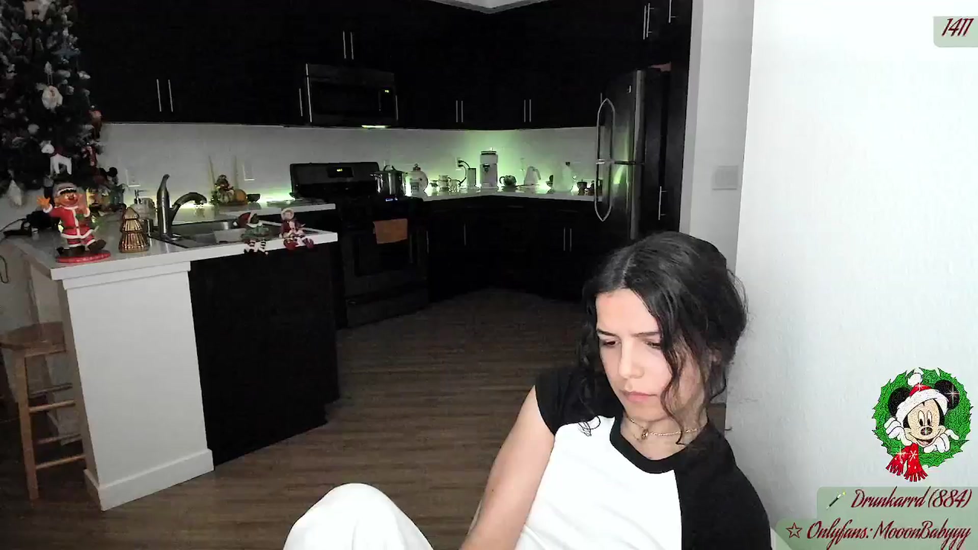 Gallery image thumbnail from litty's myfreecams stream on, 12/08/2025, 03:25 image 19 of 20