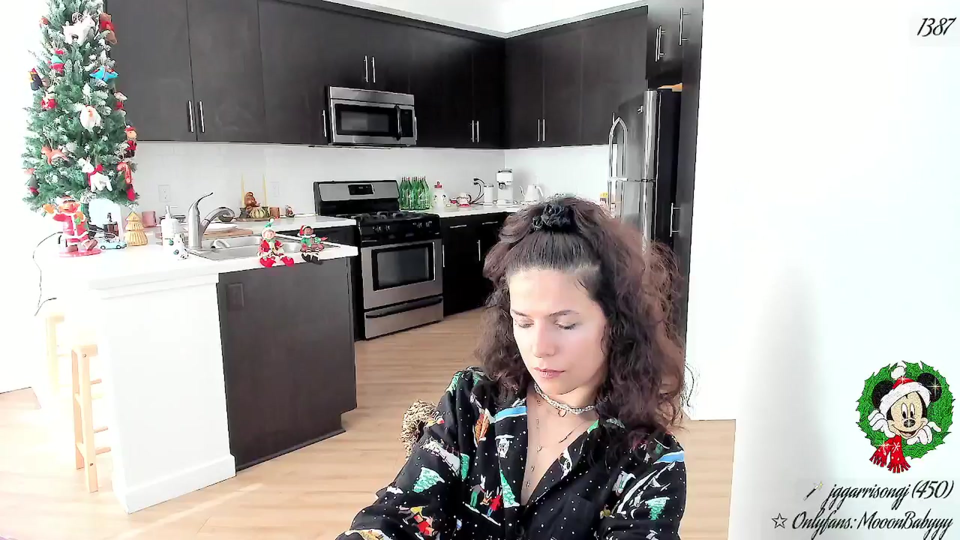 Gallery image thumbnail from litty's myfreecams stream on, 12/14/2025, 01:12 image 10 of 20