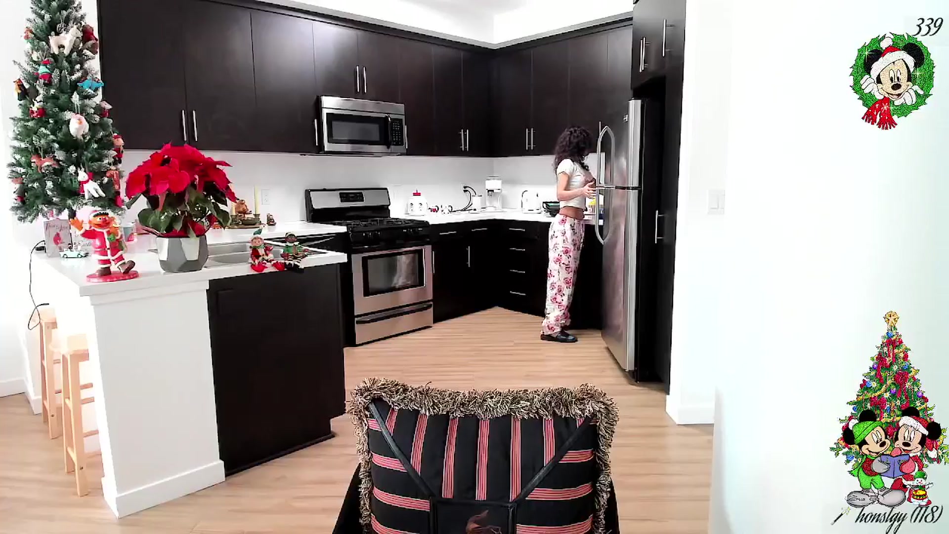Gallery image thumbnail from litty's myfreecams stream on, 12/22/2025, 24:20 image 13 of 20