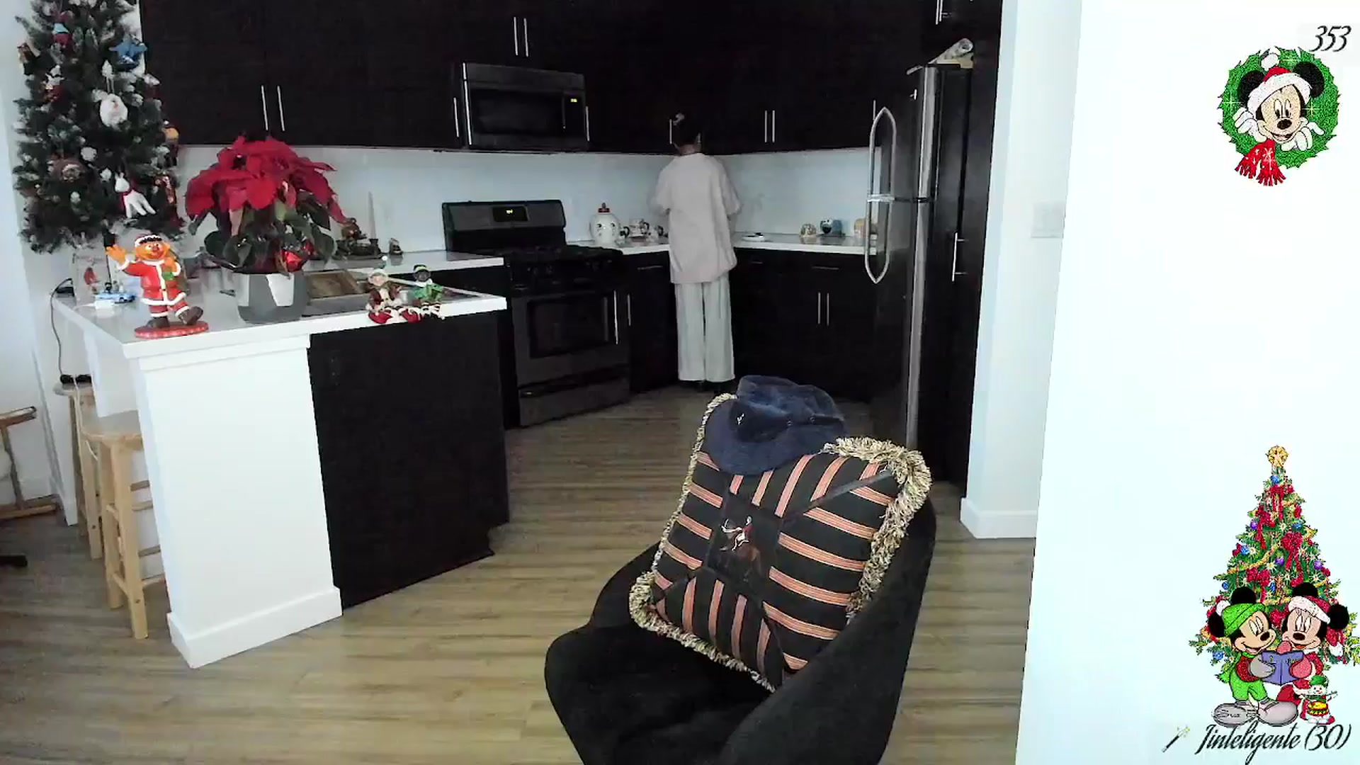 Gallery image thumbnail from litty's myfreecams stream on, 12/24/2025, 24:00 image 8 of 20