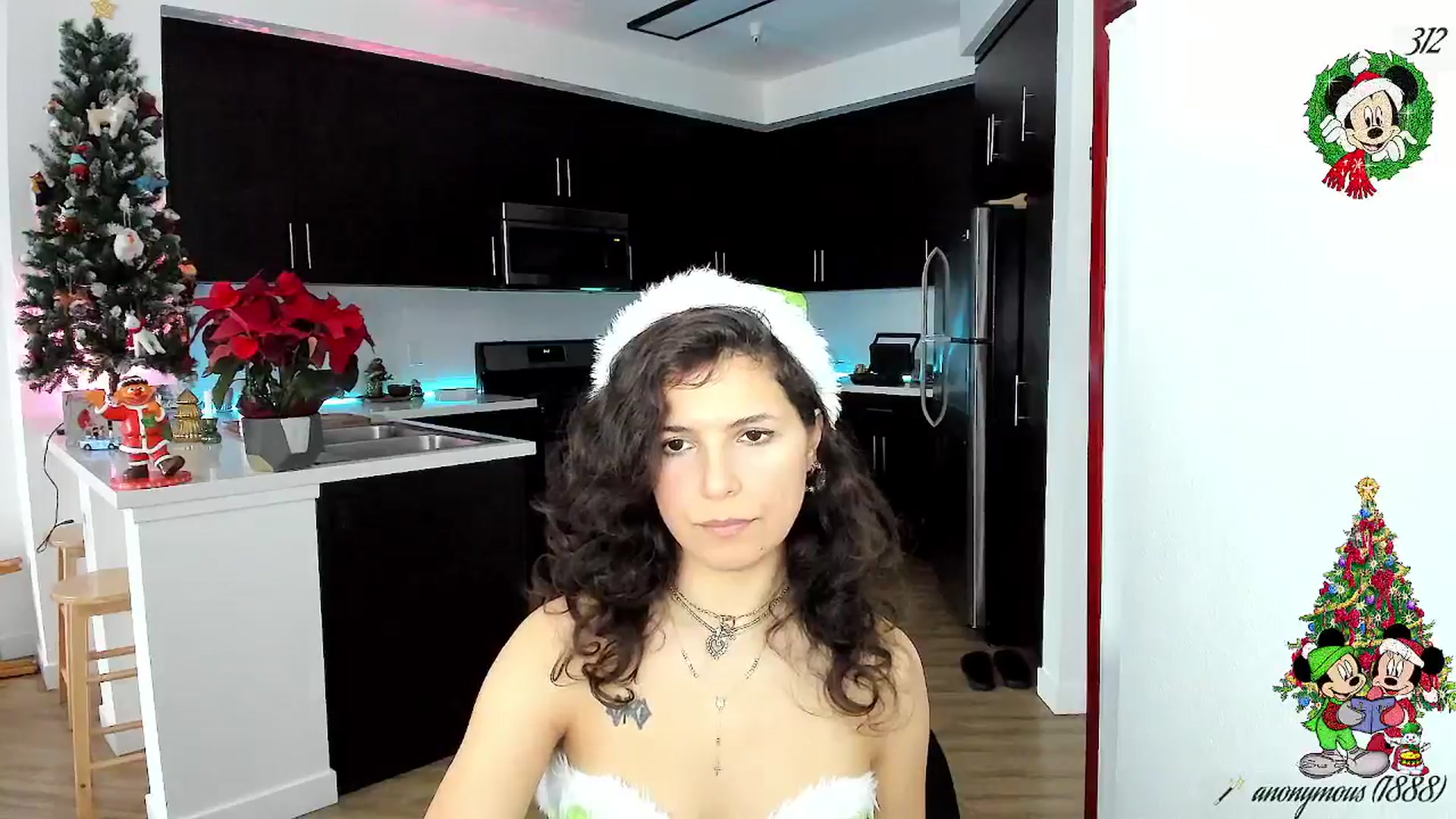 Gallery image thumbnail from litty's myfreecams stream on, 12/26/2025, 24:06 image 14 of 20