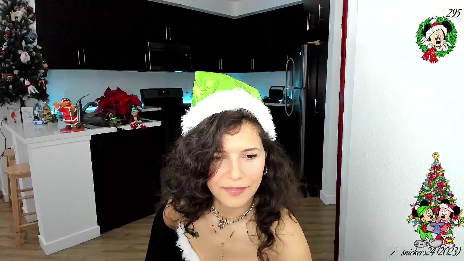 Gallery image thumbnail from litty's myfreecams stream on, 12/26/2025, 01:04 image 5 of 20