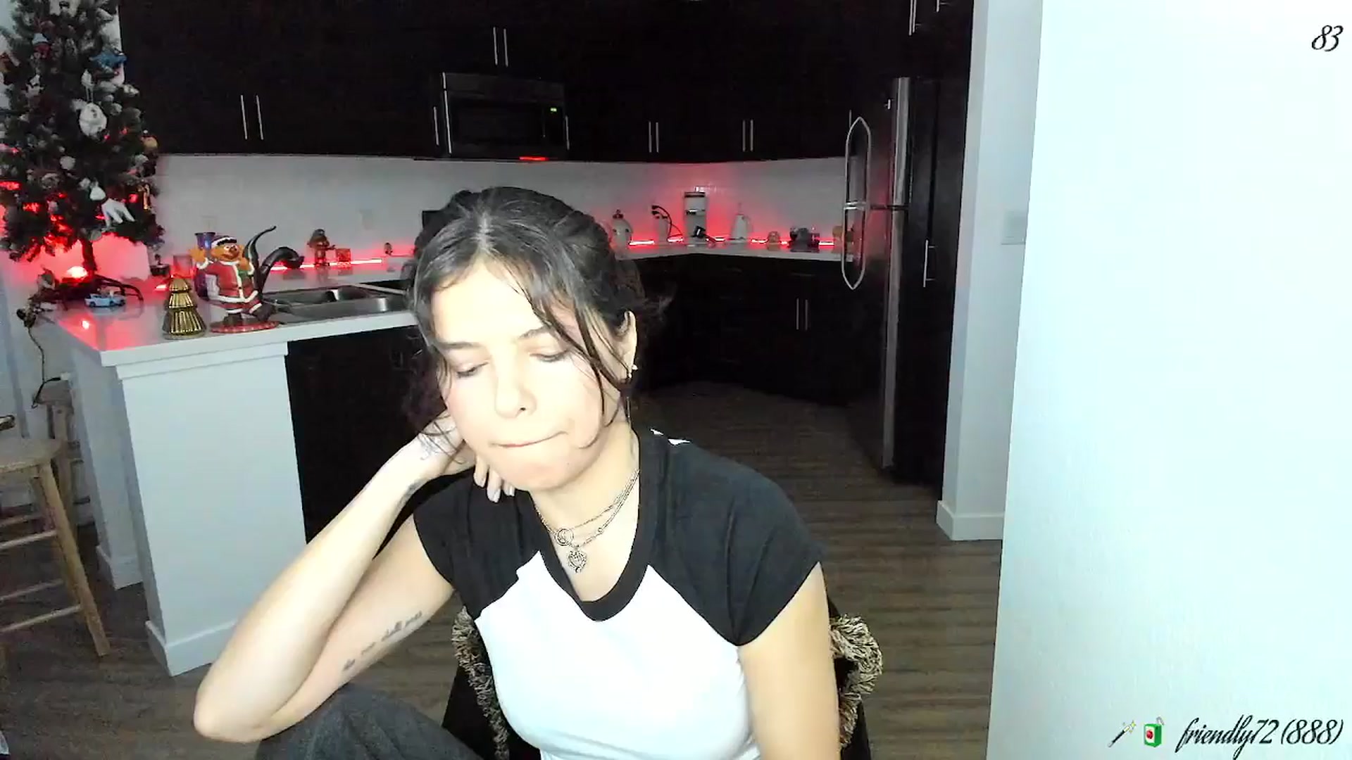 Gallery image thumbnail from litty's myfreecams stream on, 01/05/2026, 02:11 image 17 of 20