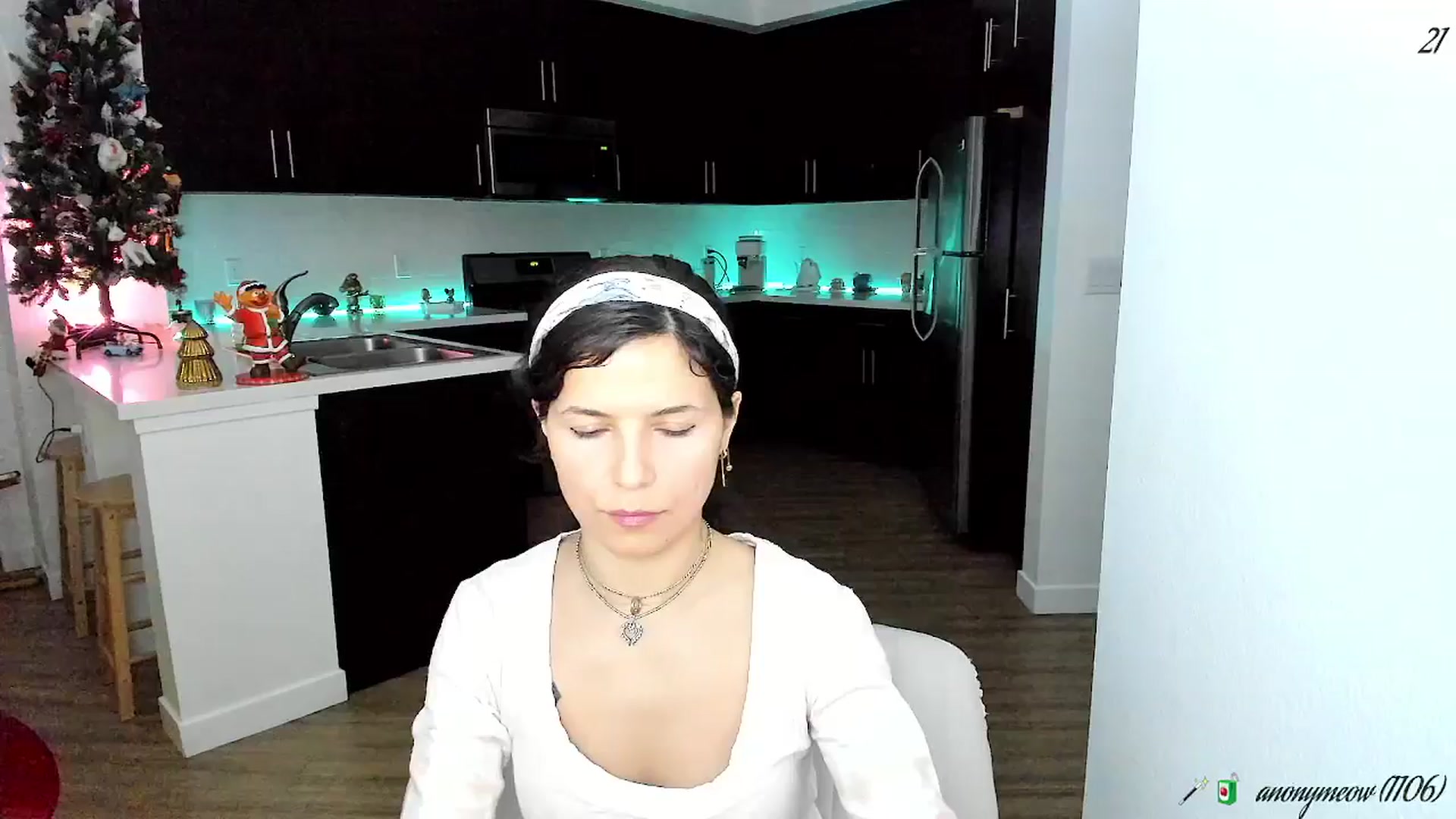 Gallery image thumbnail from litty's myfreecams stream on, 01/08/2026, 03:46 image 4 of 20