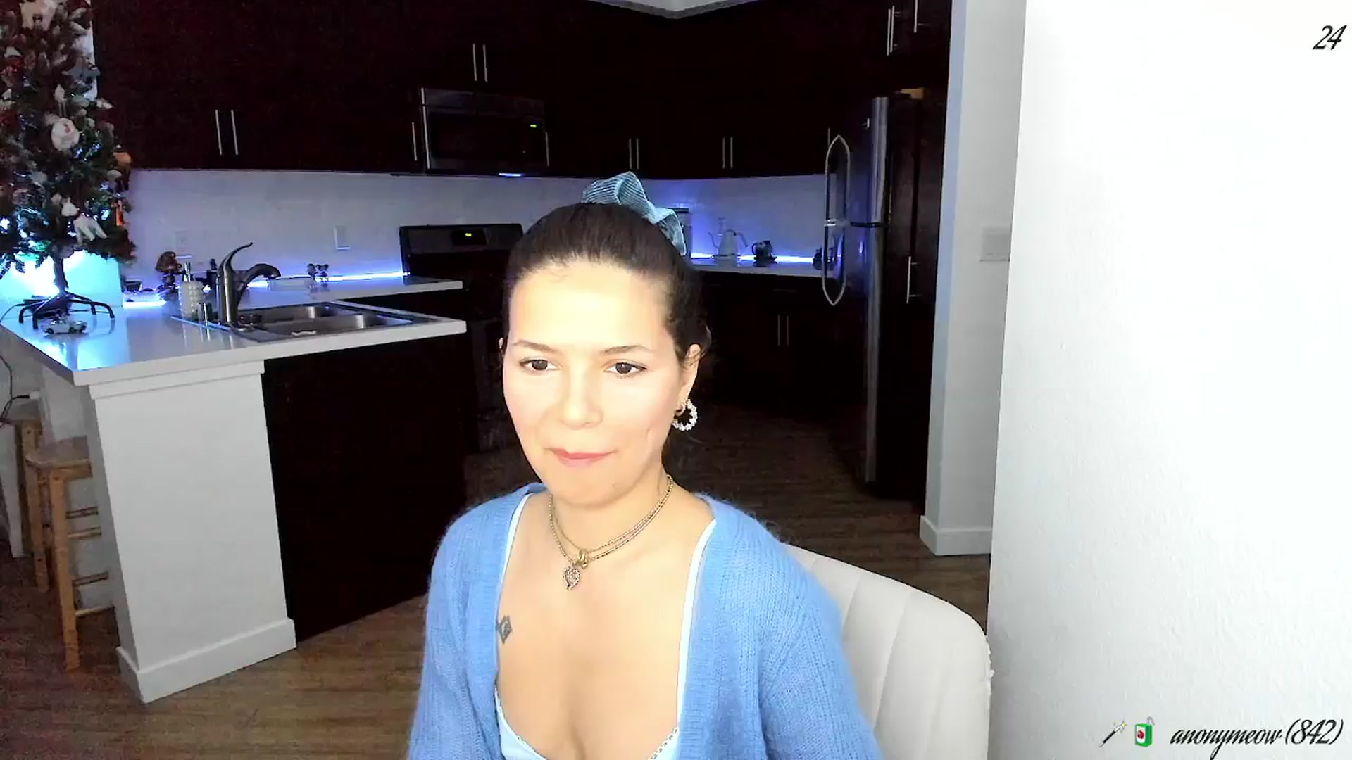 Gallery image thumbnail from litty's myfreecams stream on, 01/13/2026, 04:17 image 9 of 20