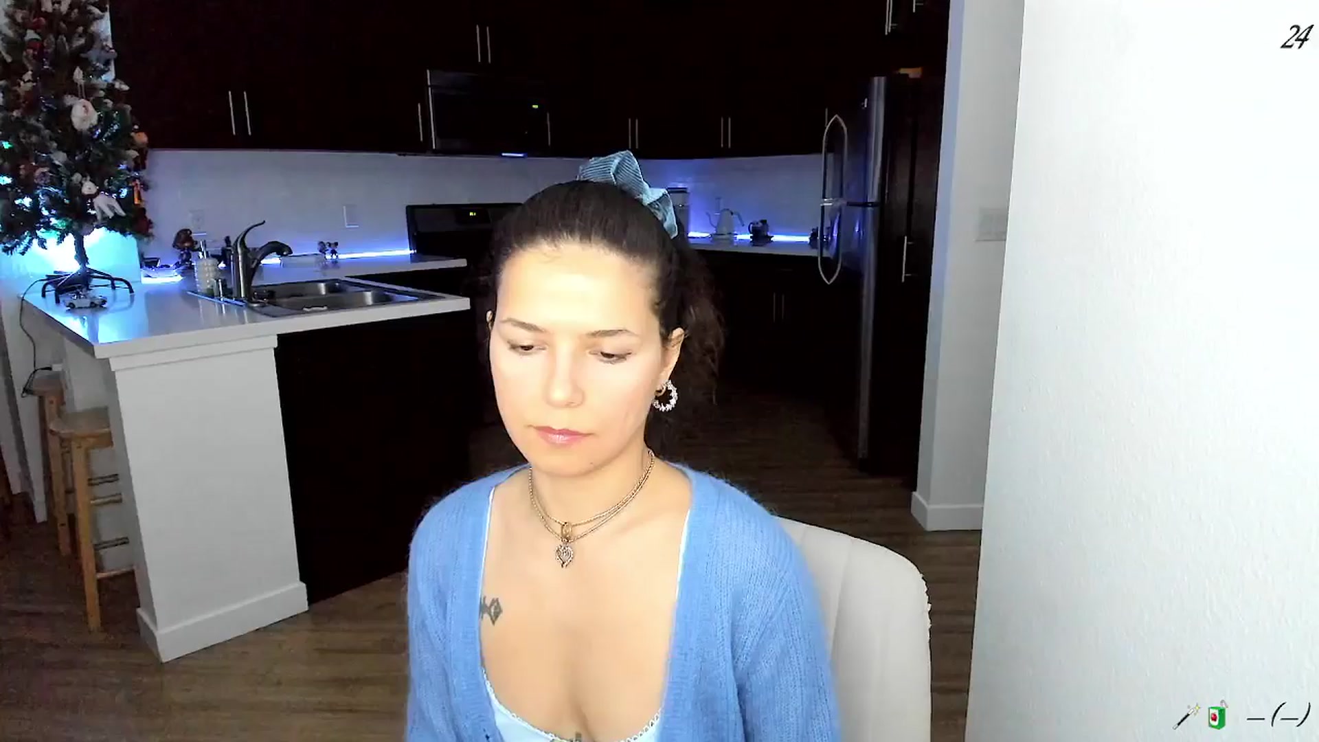 Gallery image thumbnail from litty's myfreecams stream on, 01/13/2026, 04:17 image 3 of 20