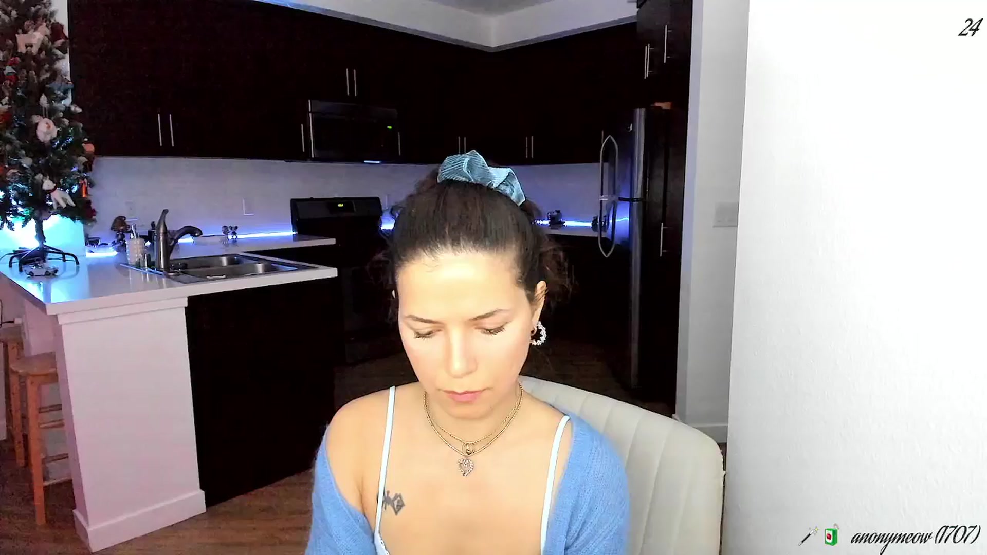 Gallery image thumbnail from litty's myfreecams stream on, 01/13/2026, 04:17 image 12 of 20