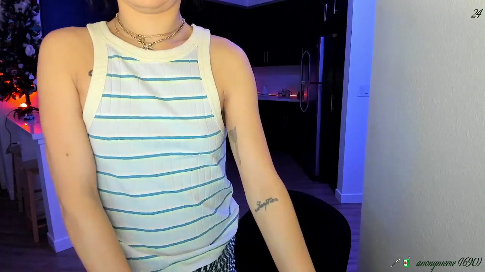Gallery image thumbnail from litty's myfreecams stream on, 01/15/2026, 07:23 image 14 of 20