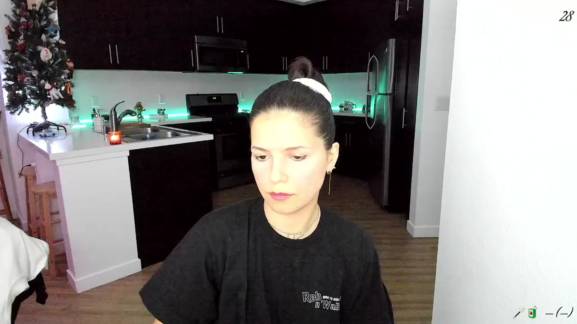 Gallery image thumbnail from litty's myfreecams stream on, 01/18/2026, 06:16 image 2 of 20