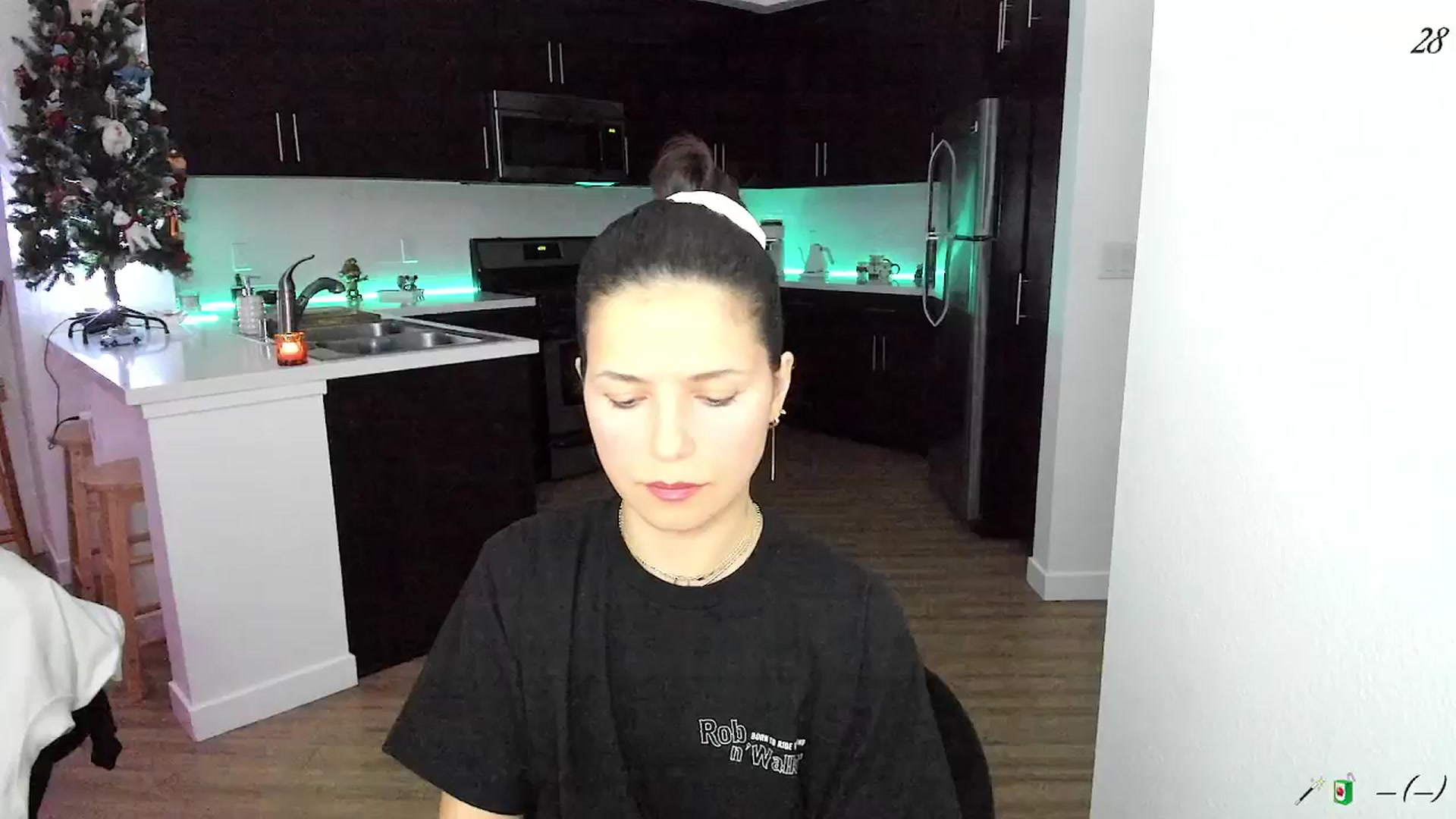 Gallery image thumbnail from litty's myfreecams stream on, 01/18/2026, 06:16 image 5 of 20