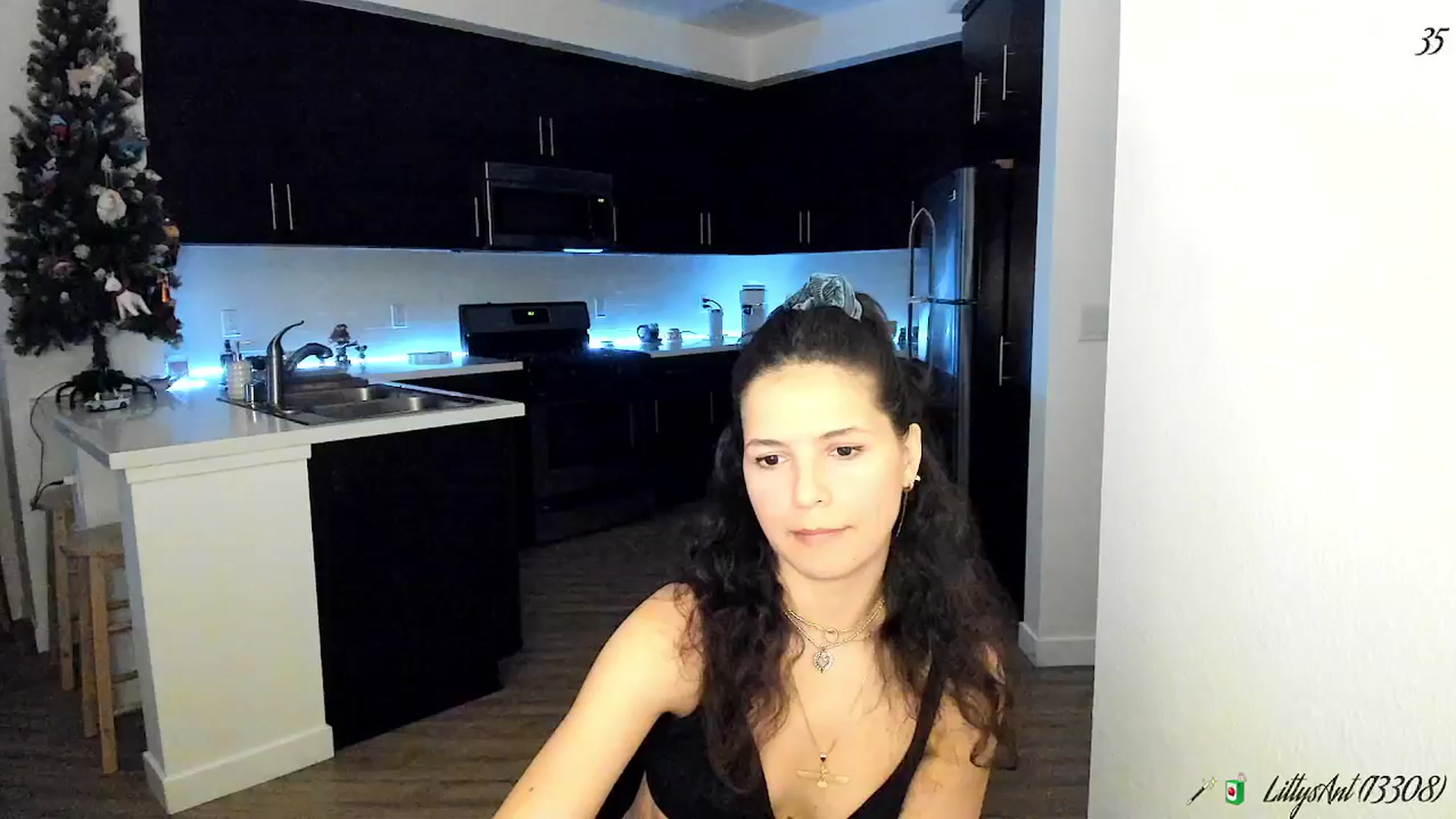 Gallery image thumbnail from litty's myfreecams stream on, 01/23/2026, 10:34 image 3 of 20